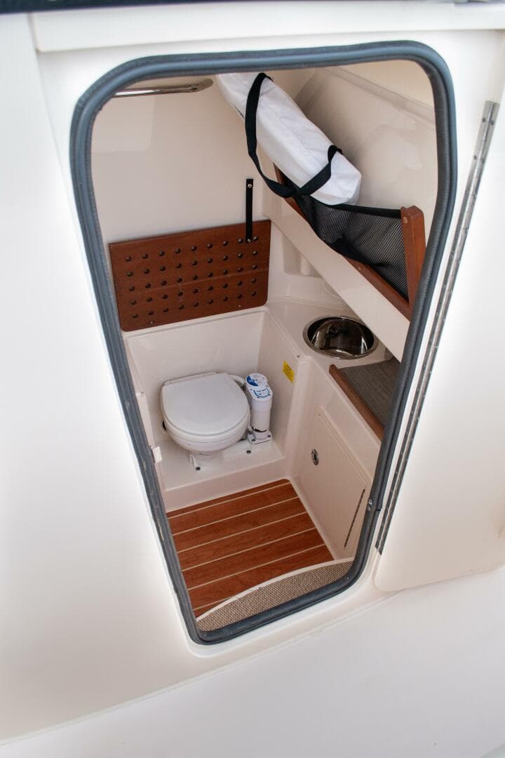 2020 Grady-White — photo 18