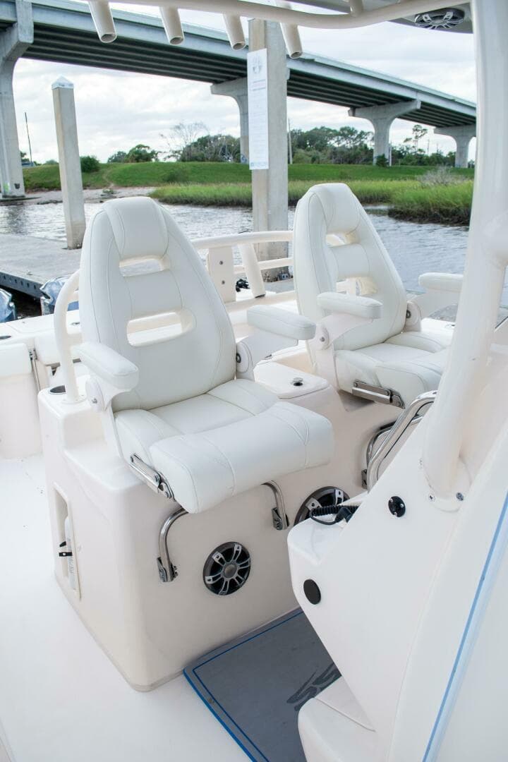 2020 Grady-White — photo 13