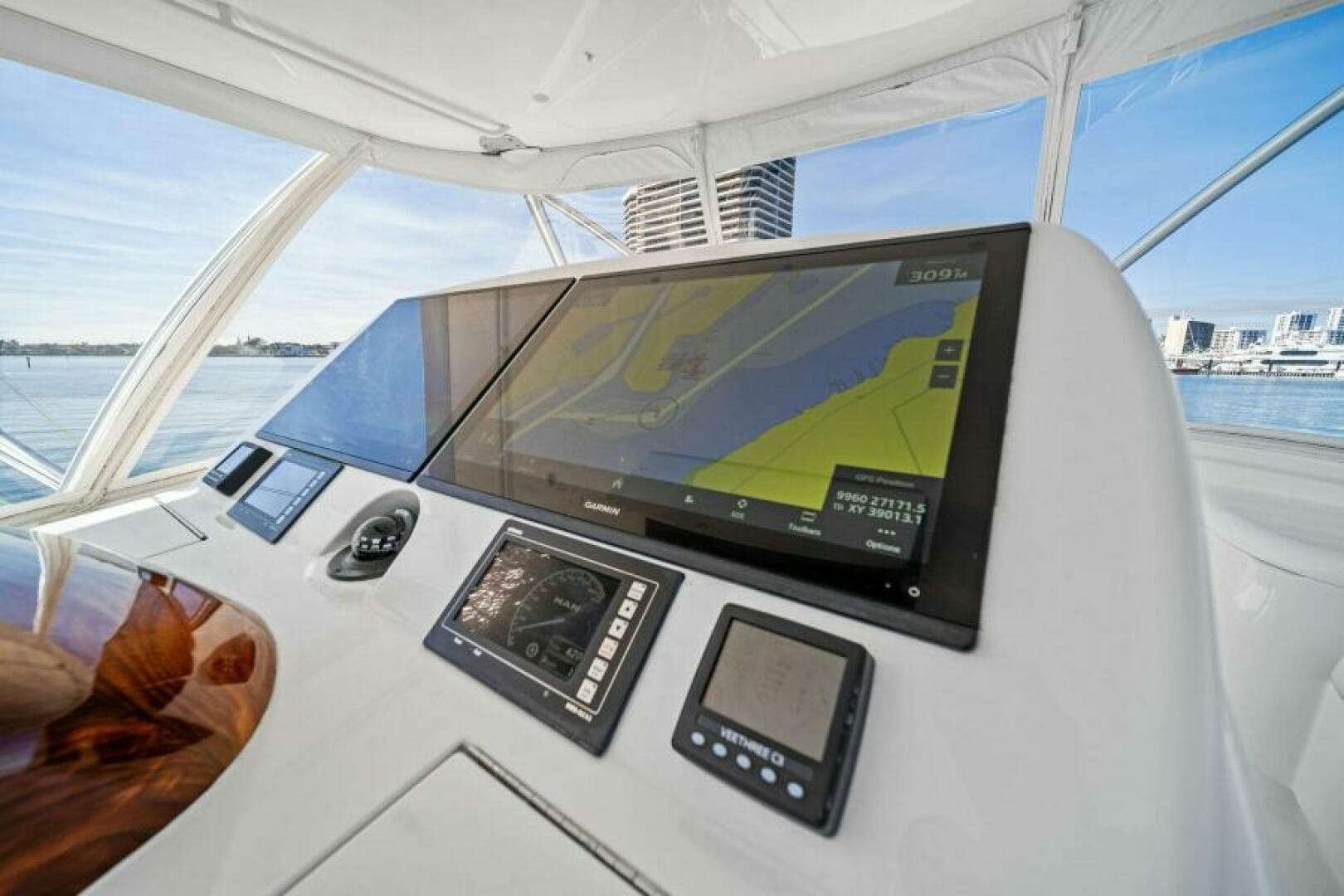 2016 Viking 55 Convertible — photo 37