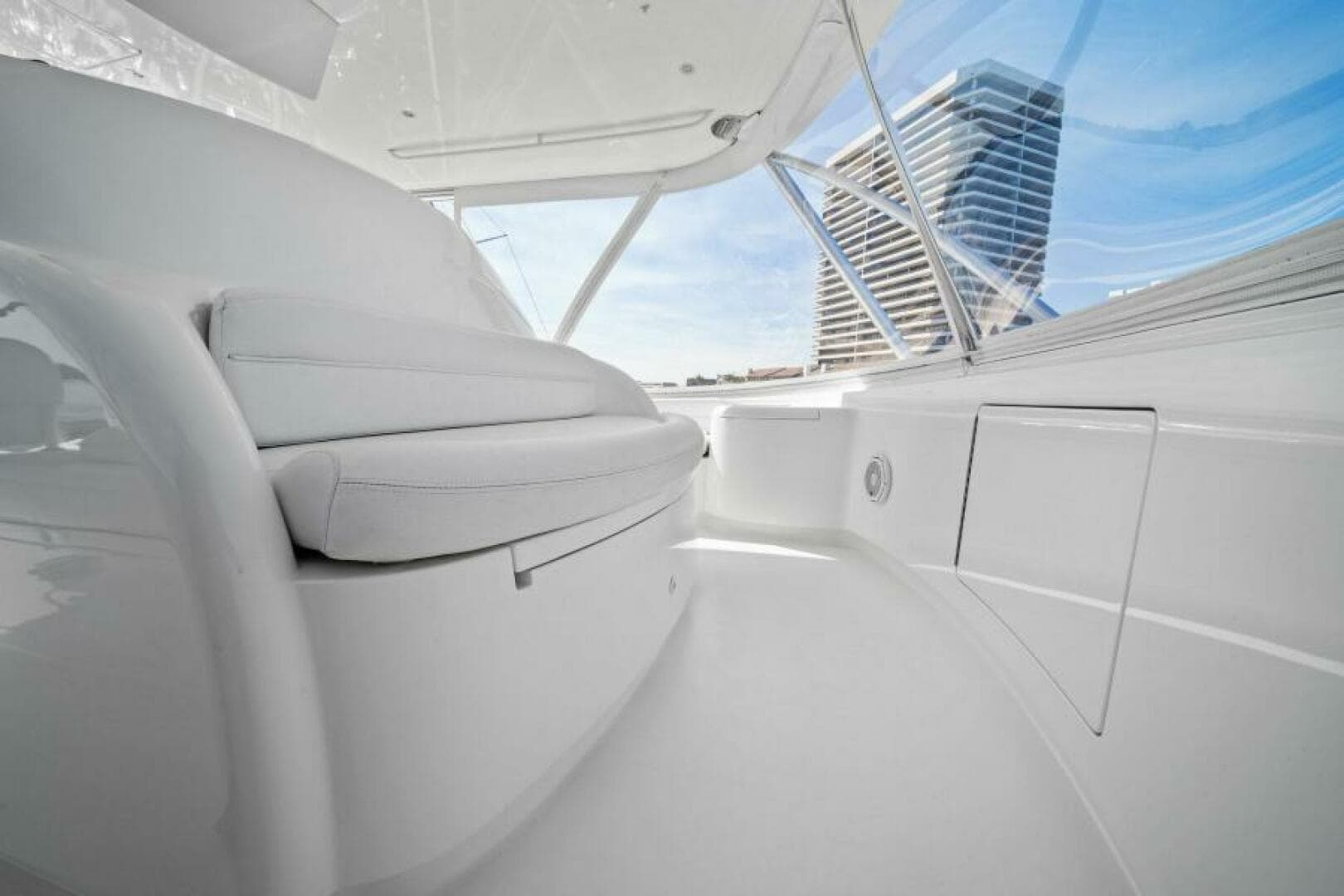 2016 Viking 55 Convertible — photo 42