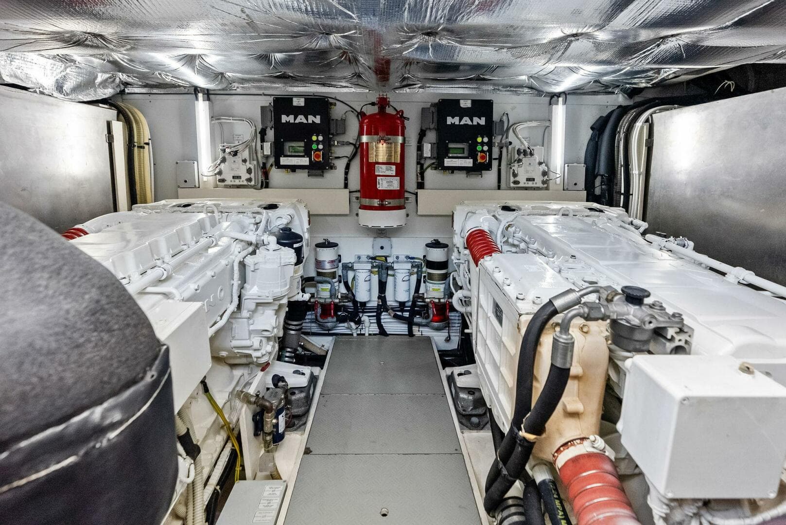 2018 Ferretti Yachts 800 — photo 96