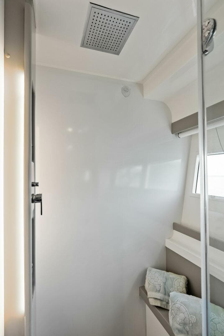 2018 Ferretti Yachts 800 — photo 86