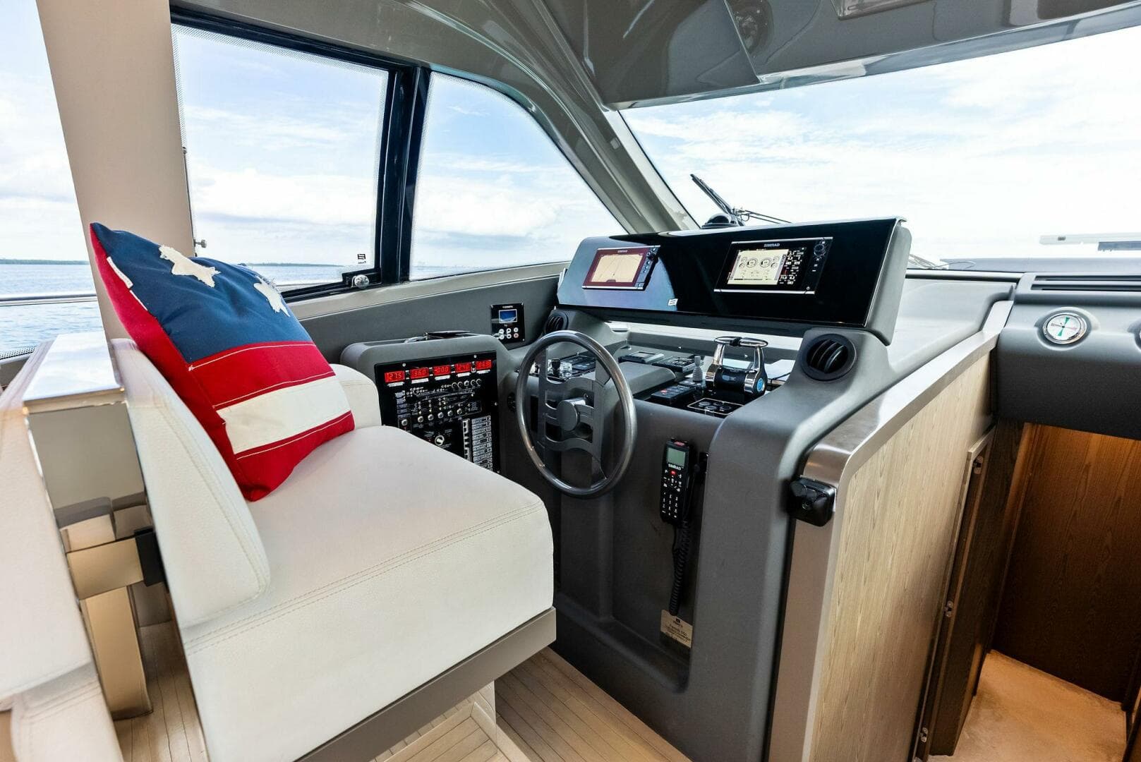 2018 Ferretti Yachts 800 — photo 66