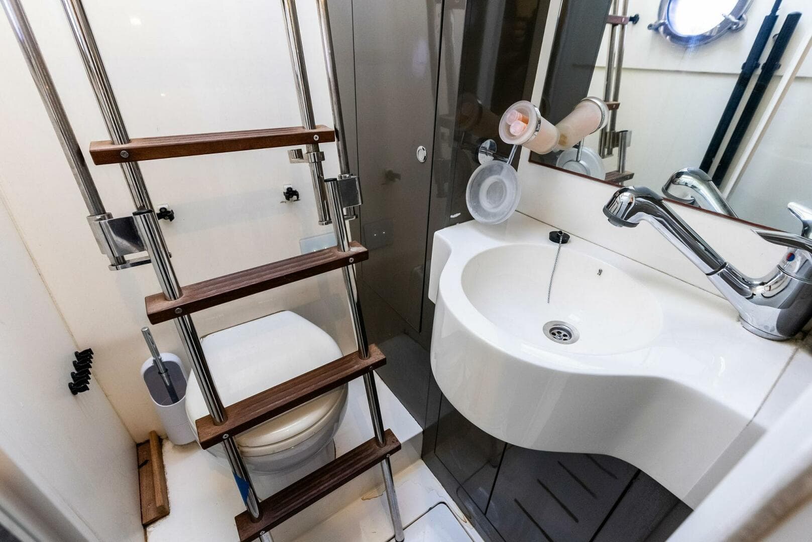 2018 Ferretti Yachts 800 — photo 89