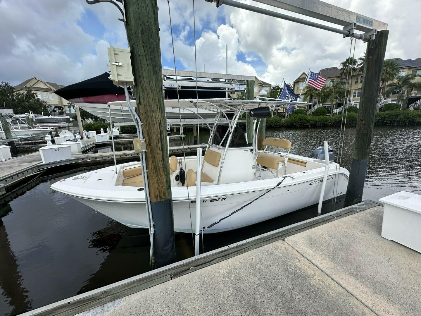 2019 Cobia 22 Center Console — photo 4