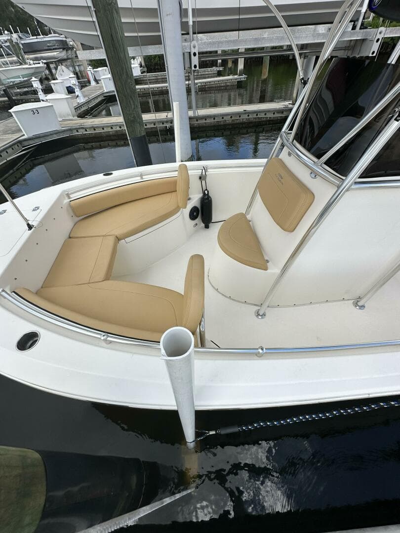 2019 Cobia 22 Center Console — photo 5