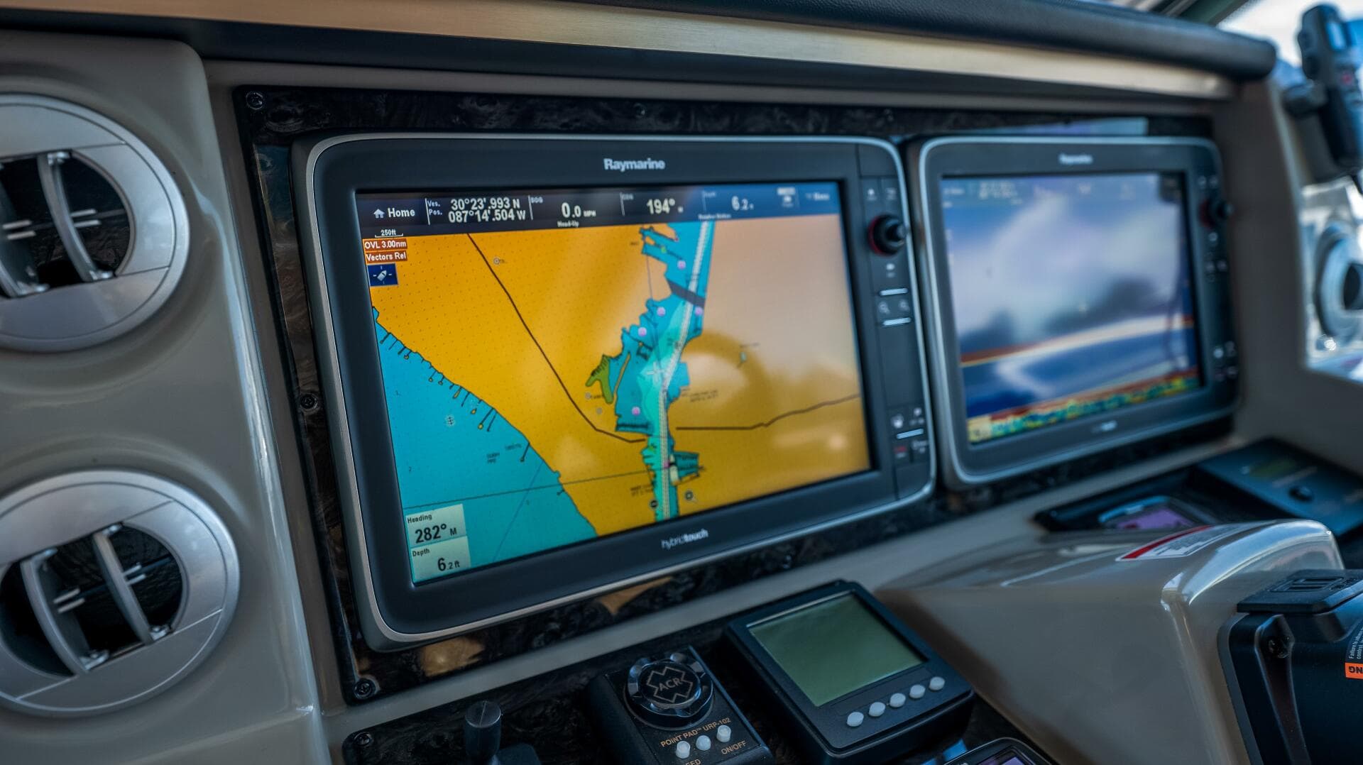 2013 Sea Ray 610 Sundancer — photo 68