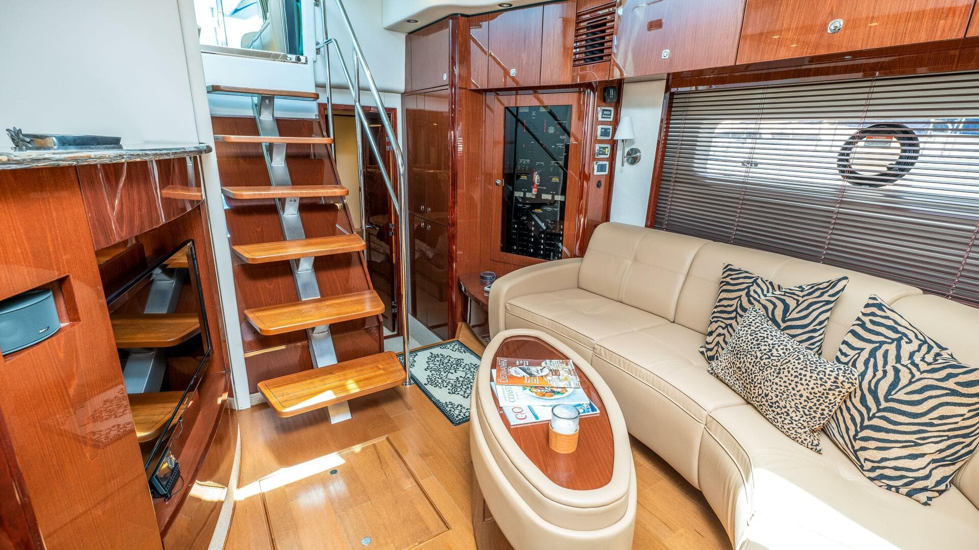 2013 Sea Ray 610 Sundancer — photo 27