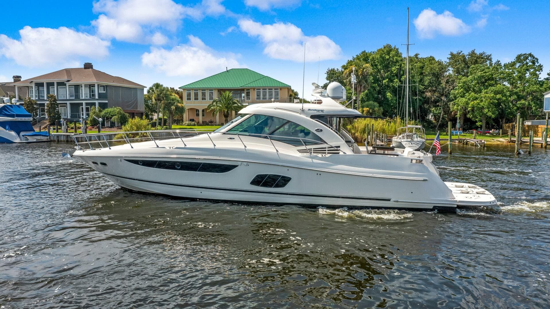 2013 Sea Ray 610 Sundancer — photo 6