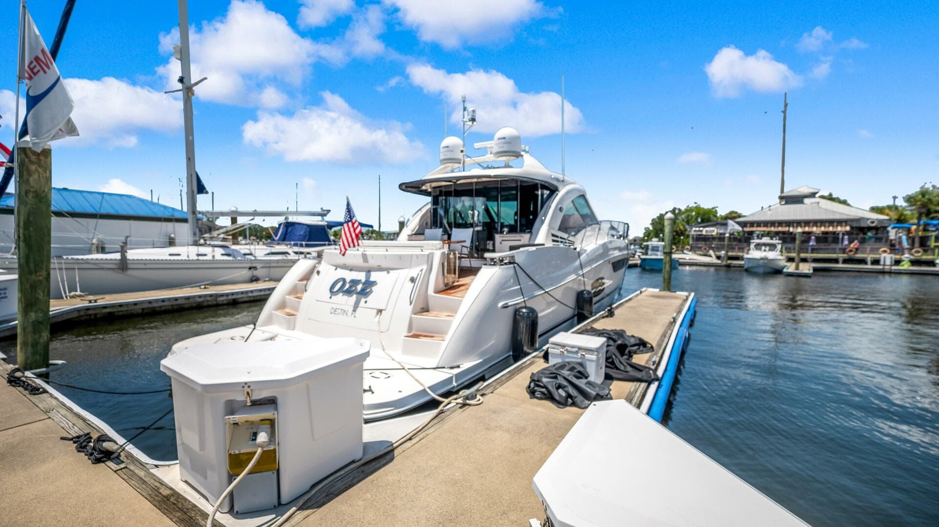 2013 Sea Ray 610 Sundancer — photo 44