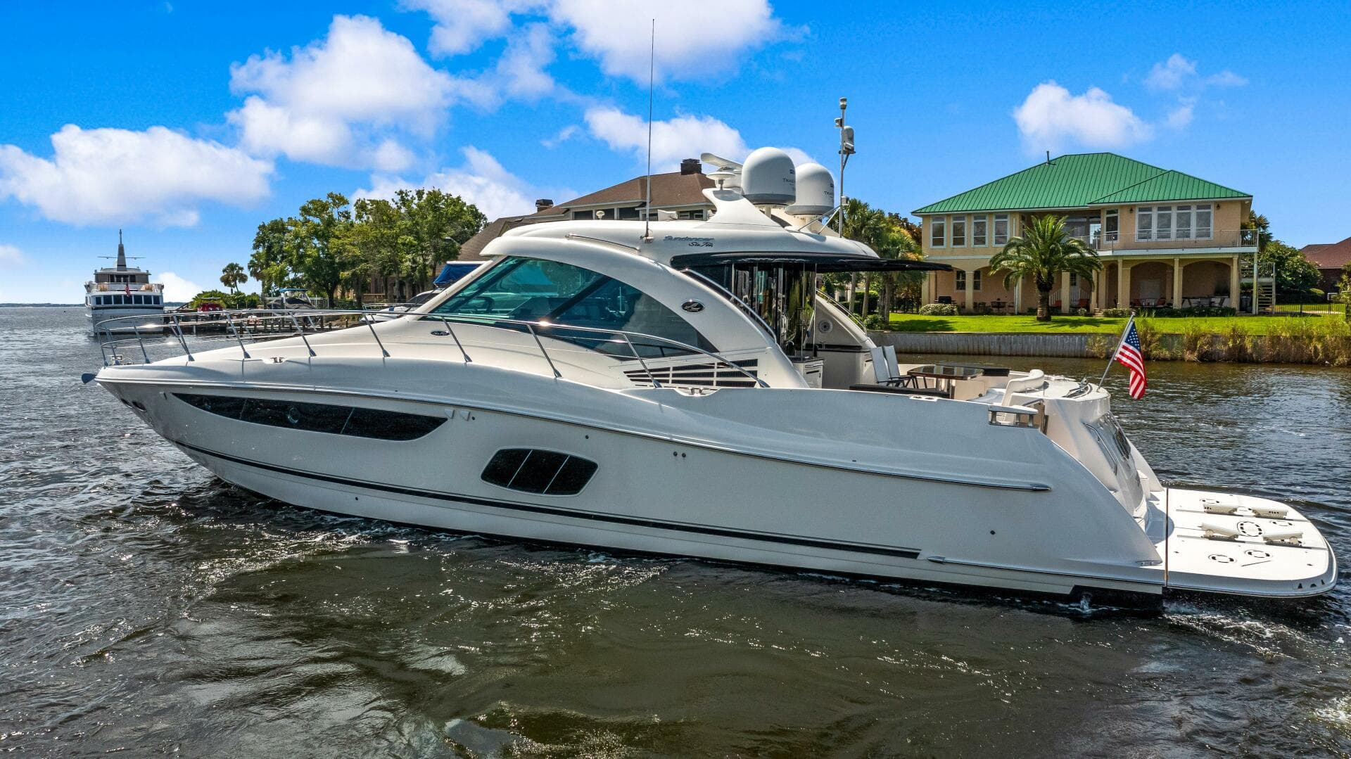 2013 Sea Ray 610 Sundancer — photo 40