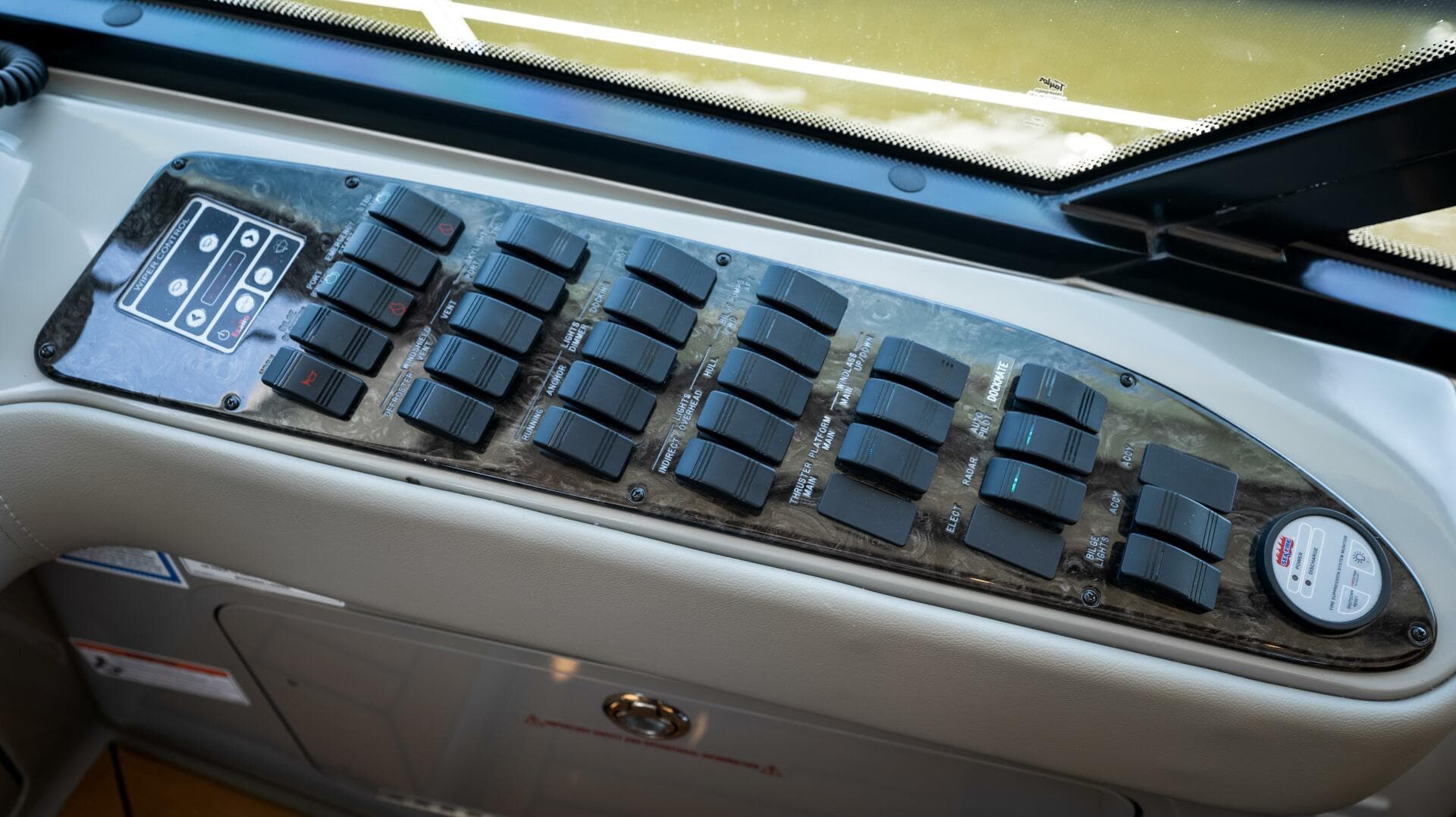 2013 Sea Ray 610 Sundancer — photo 71