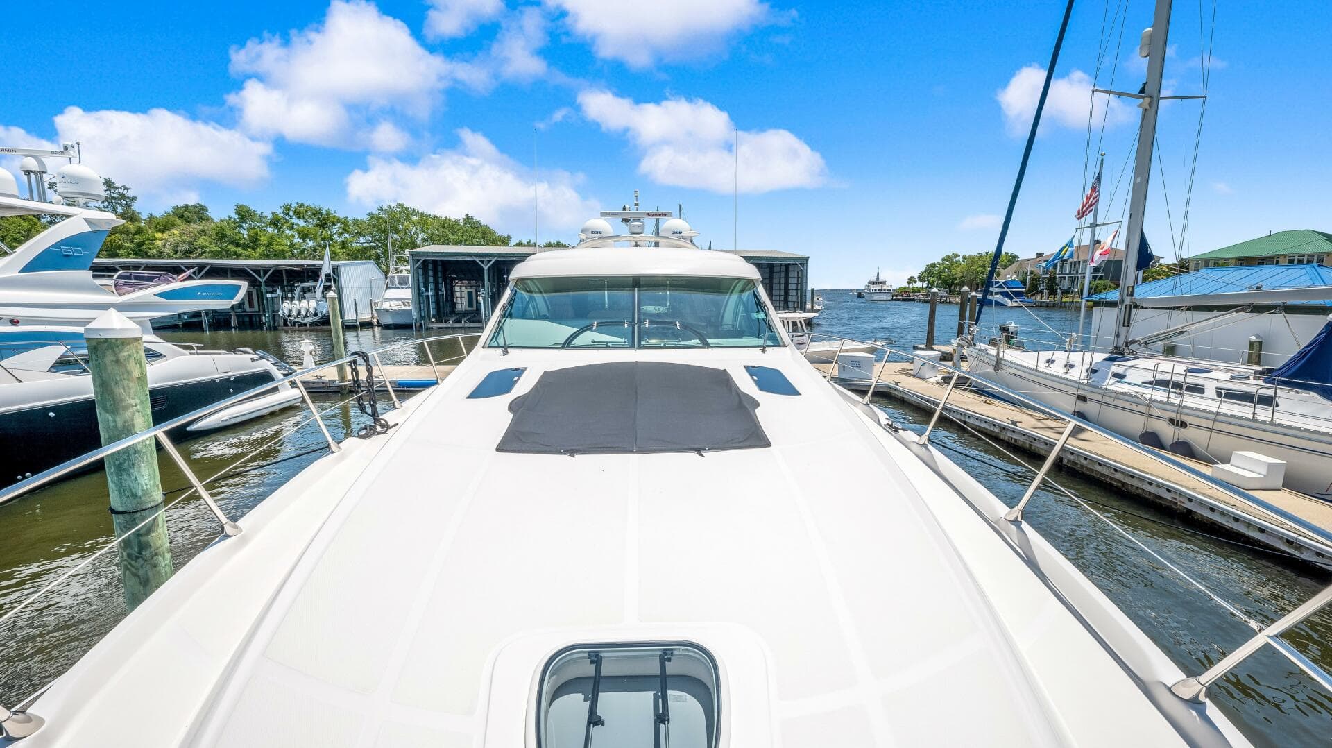 2013 Sea Ray 610 Sundancer — photo 47