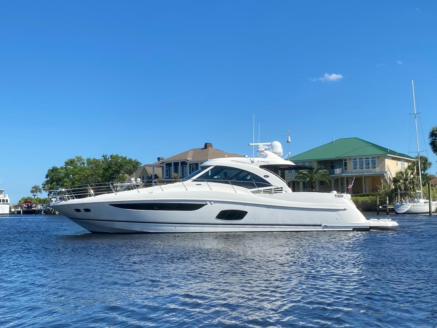 2013 Sea Ray 610 Sundancer — photo 36