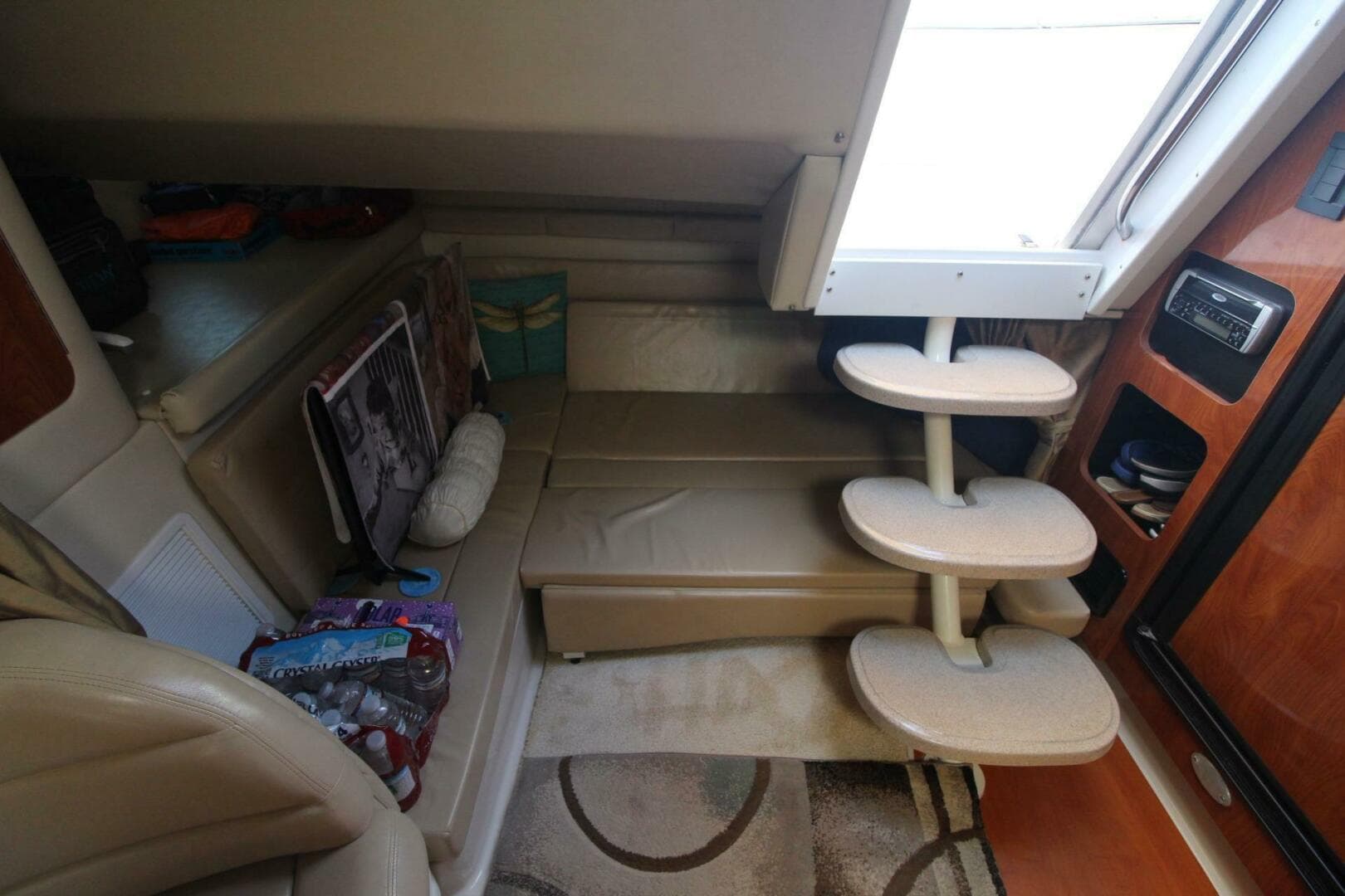 2004 Larson 370 Cabrio — photo 16