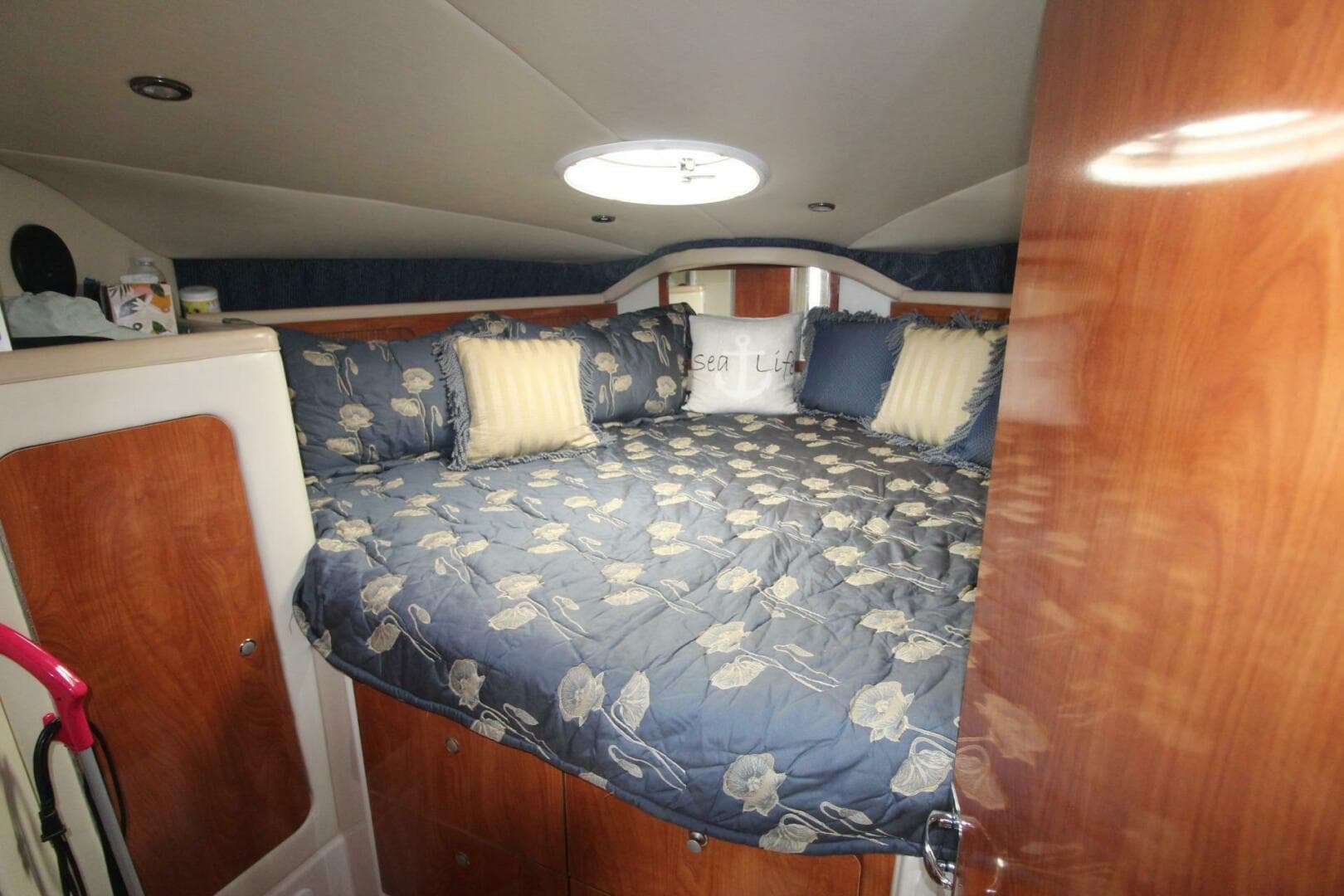 2004 Larson 370 Cabrio — photo 19