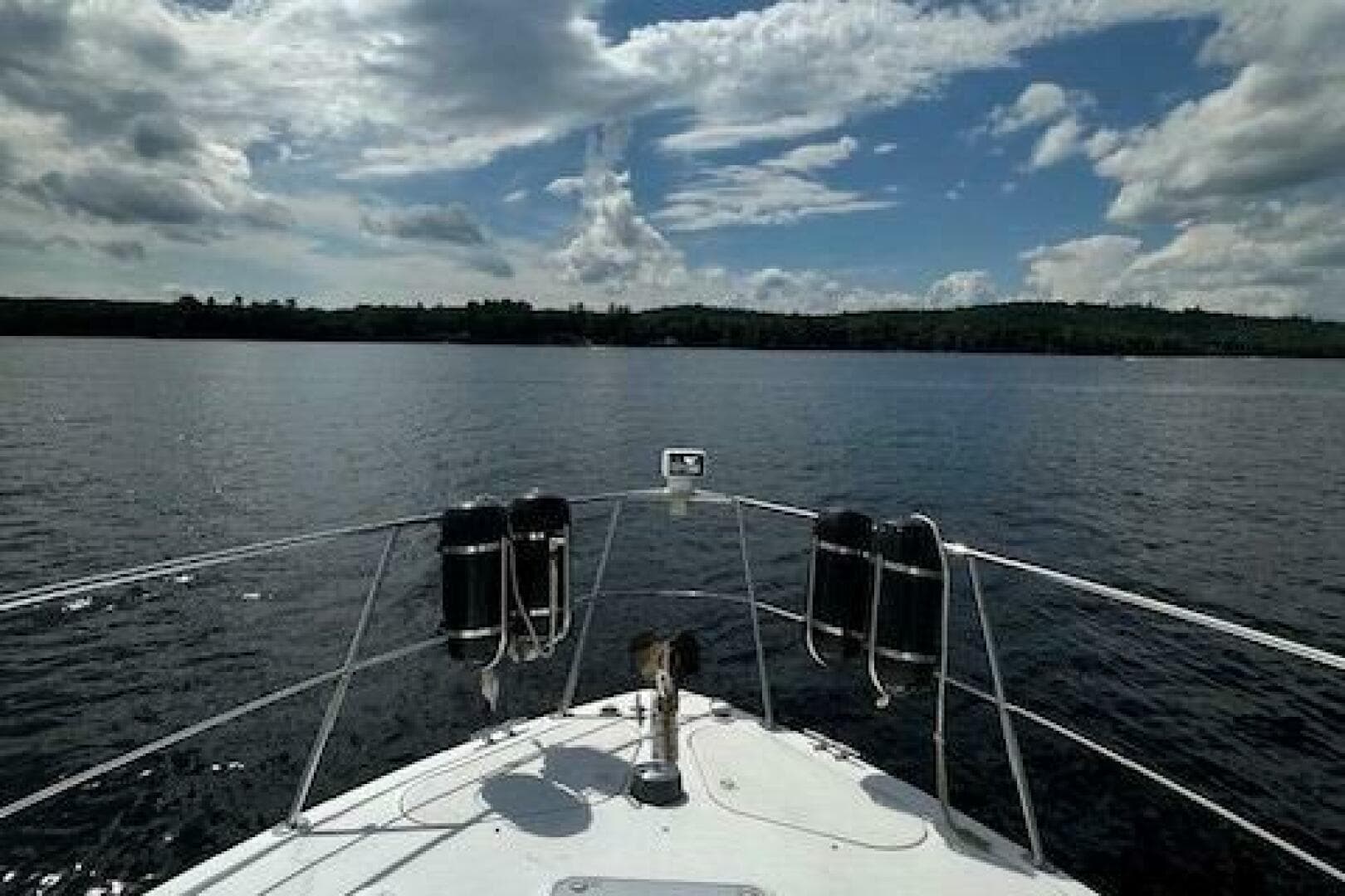 2001 Carver 350 Mariner — photo 12