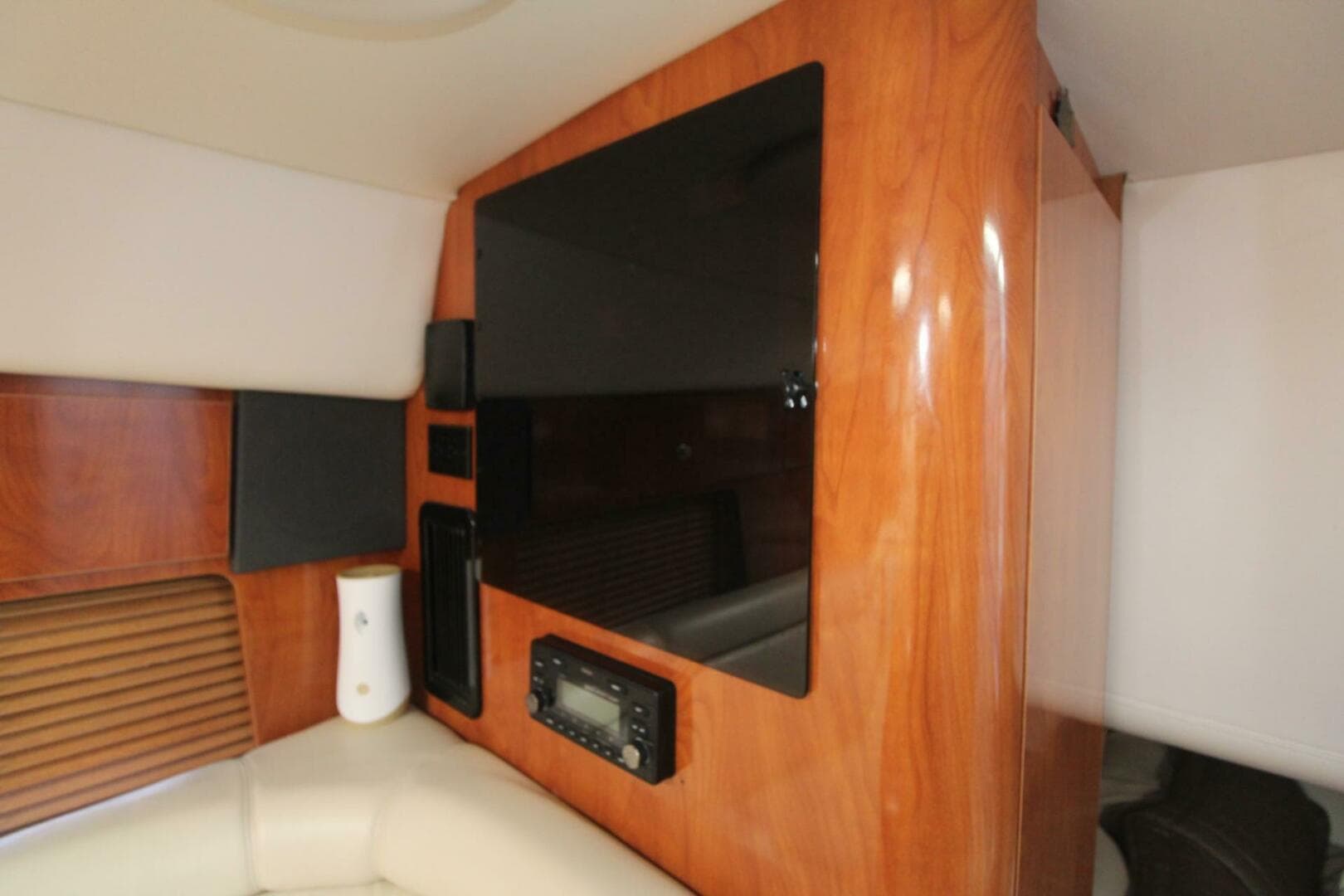 2004 Four Winns 348 Vista — photo 22