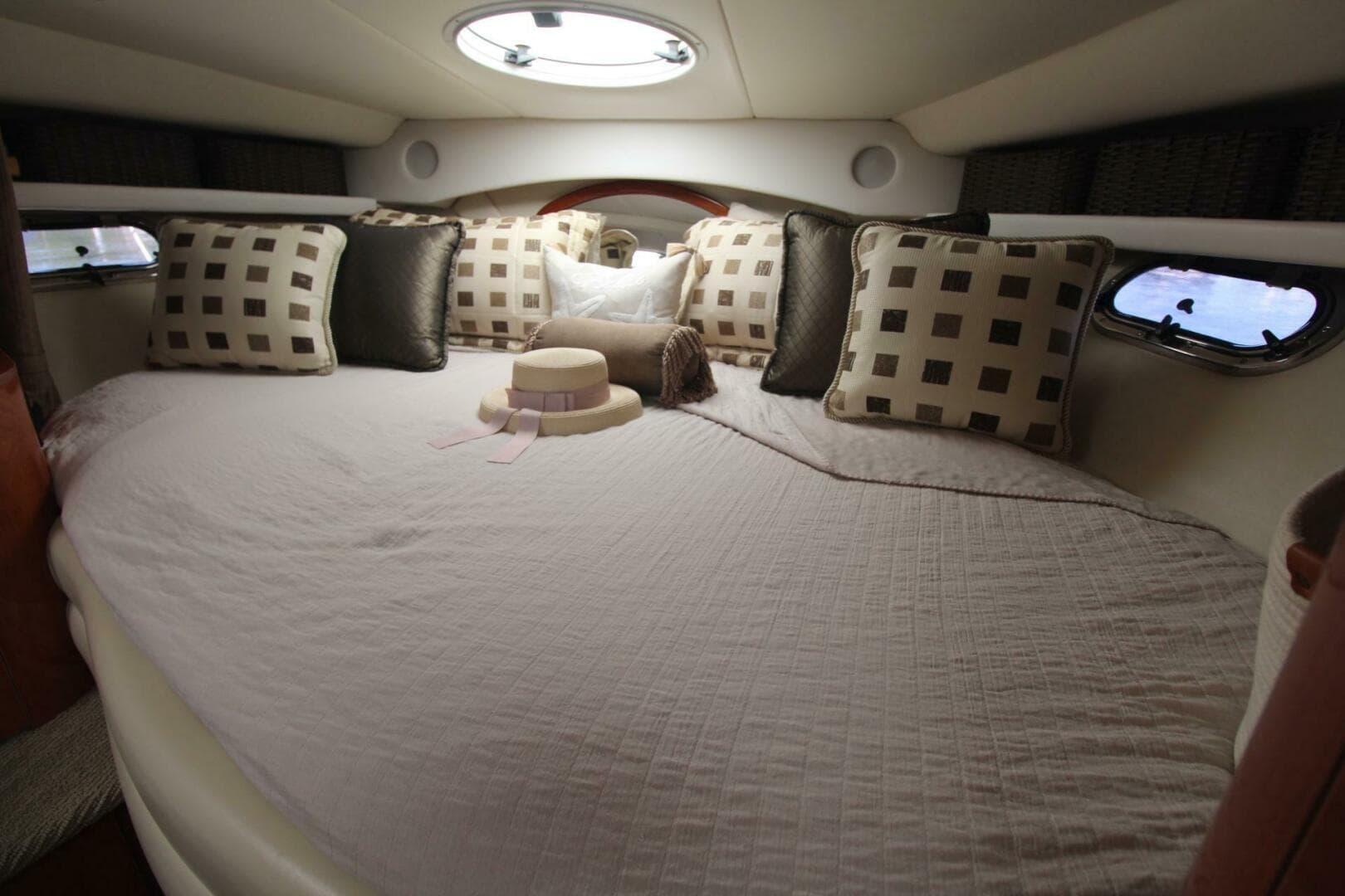 2004 Four Winns 348 Vista — photo 26