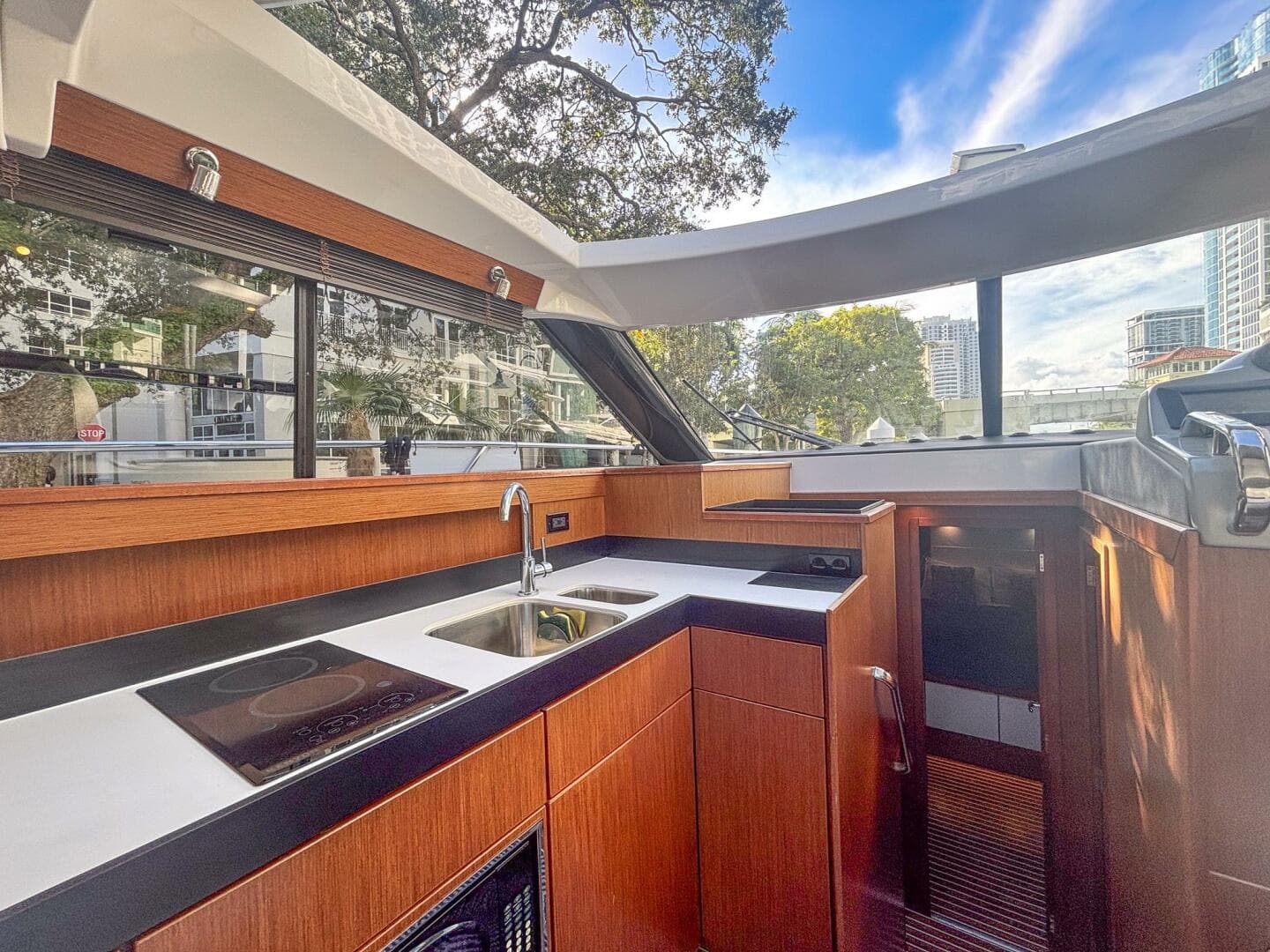 2015 Bavaria 420 Virtess Coupe — photo 7