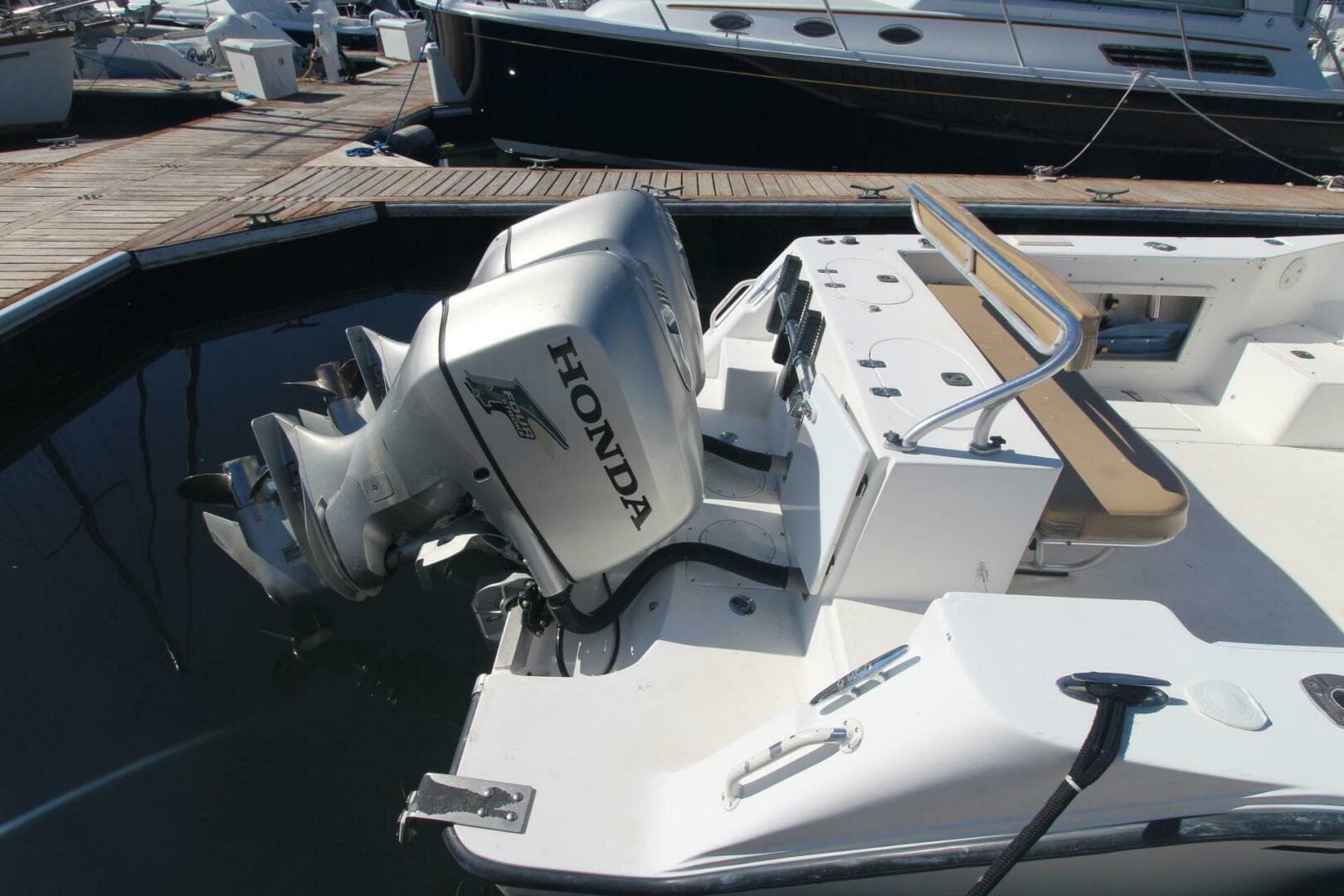 2001 Mako 293 Walk Around — photo 5
