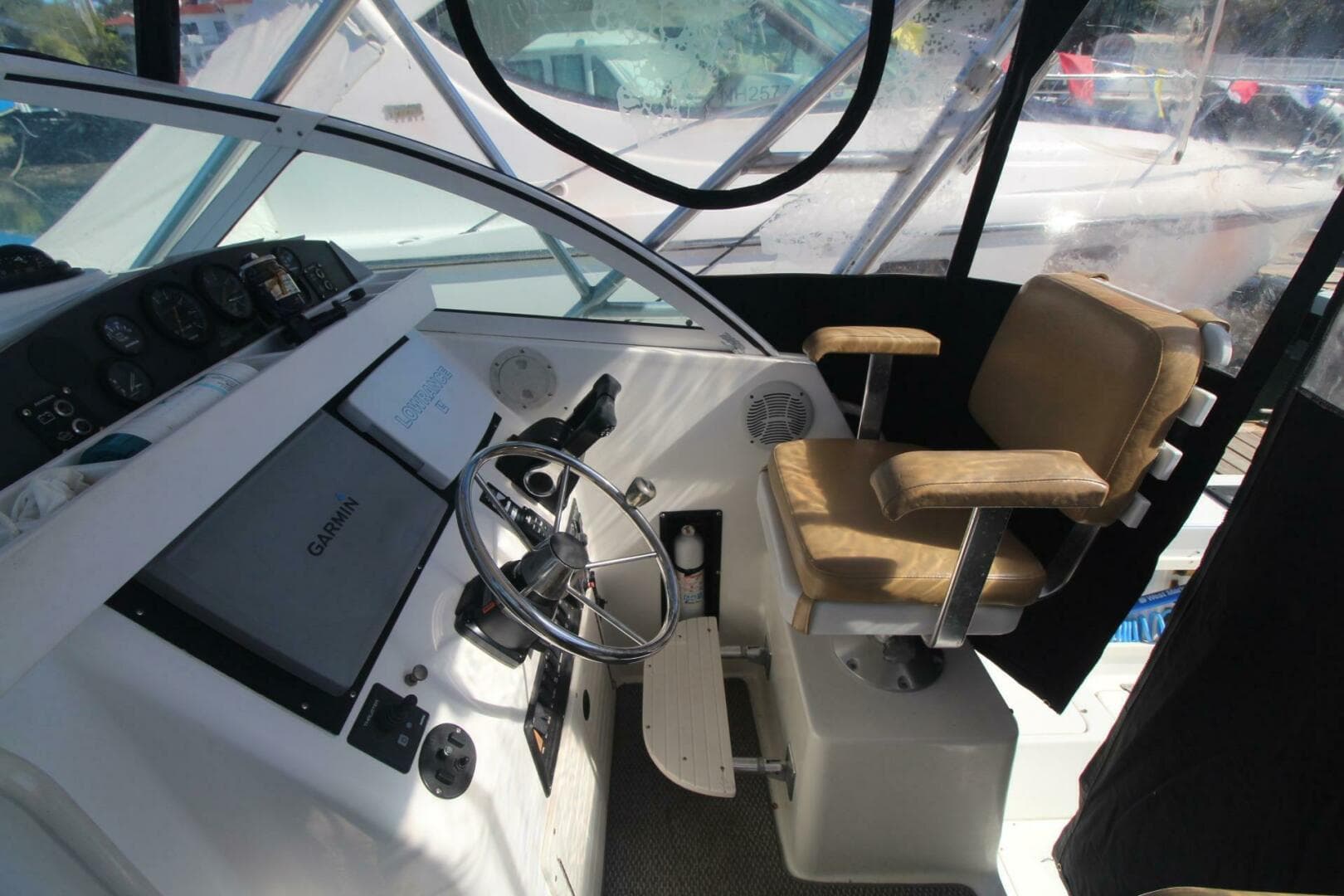 2001 Mako 293 Walk Around — photo 13
