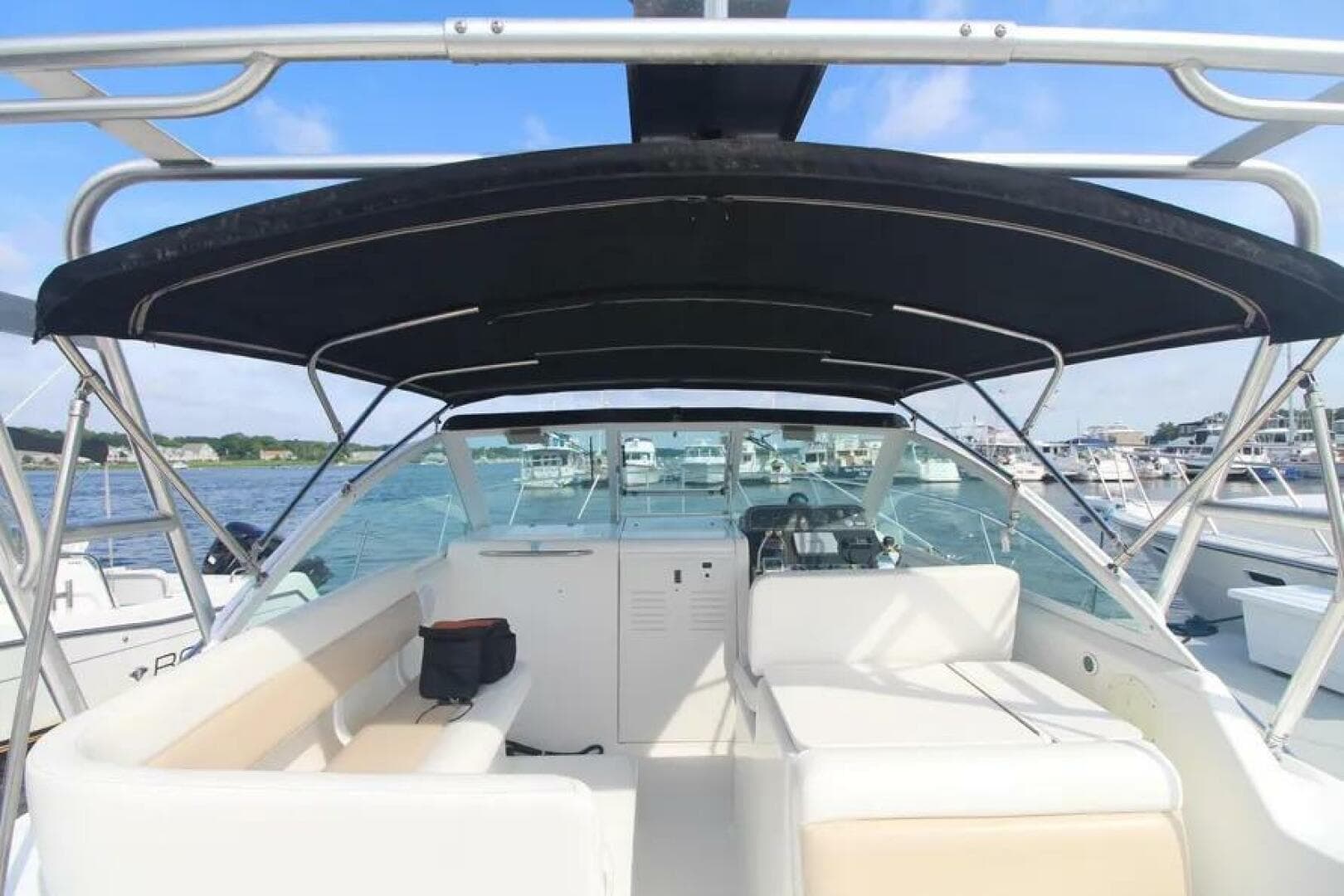 2001 Tiara Sport 2900 Coronet — photo 13