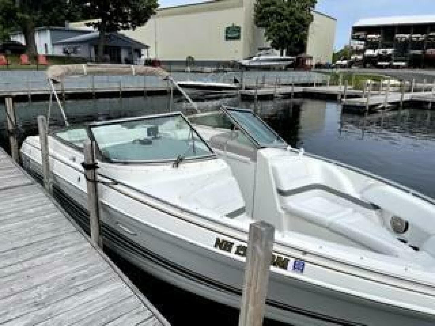 2001 Formula 280 Bow Rider — photo 1