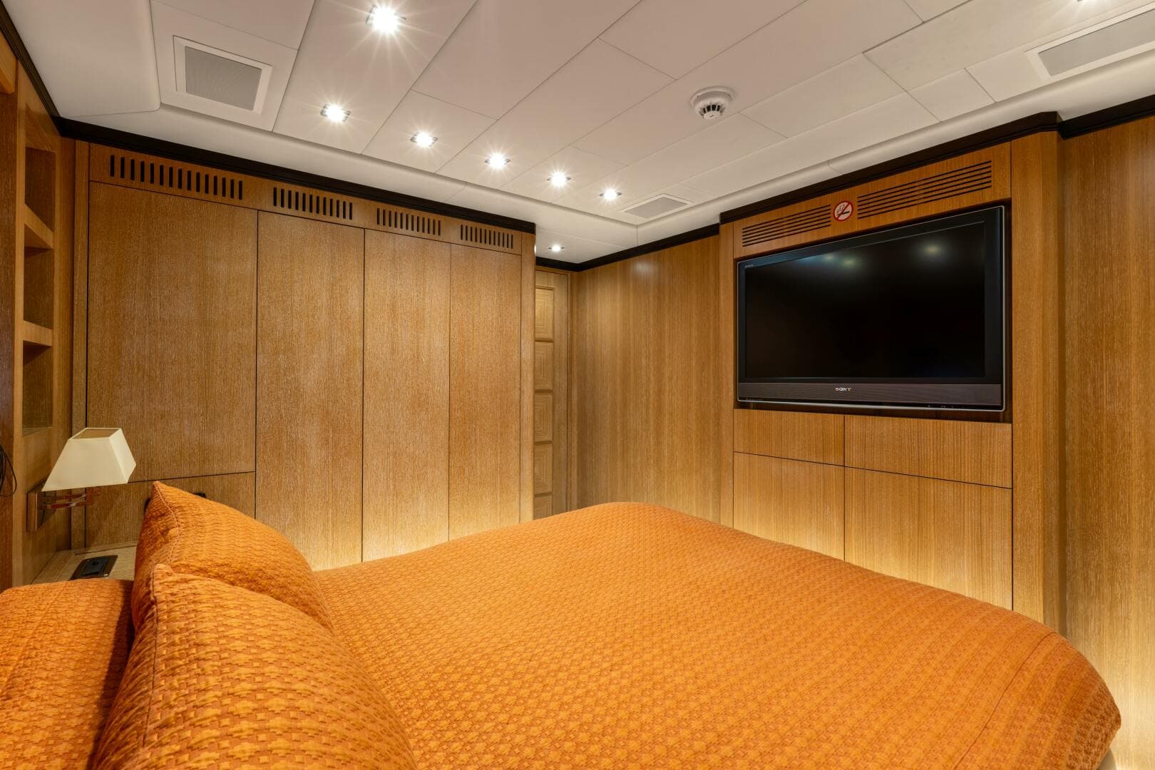 2008 Overmarine Mangusta 108 — photo 24