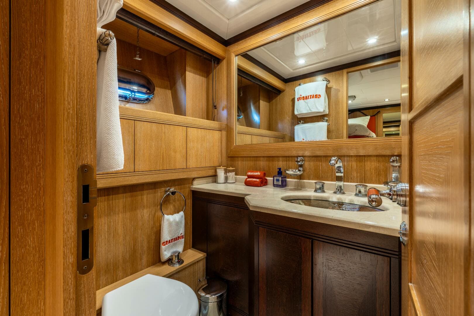 2008 Overmarine Mangusta 108 — photo 31