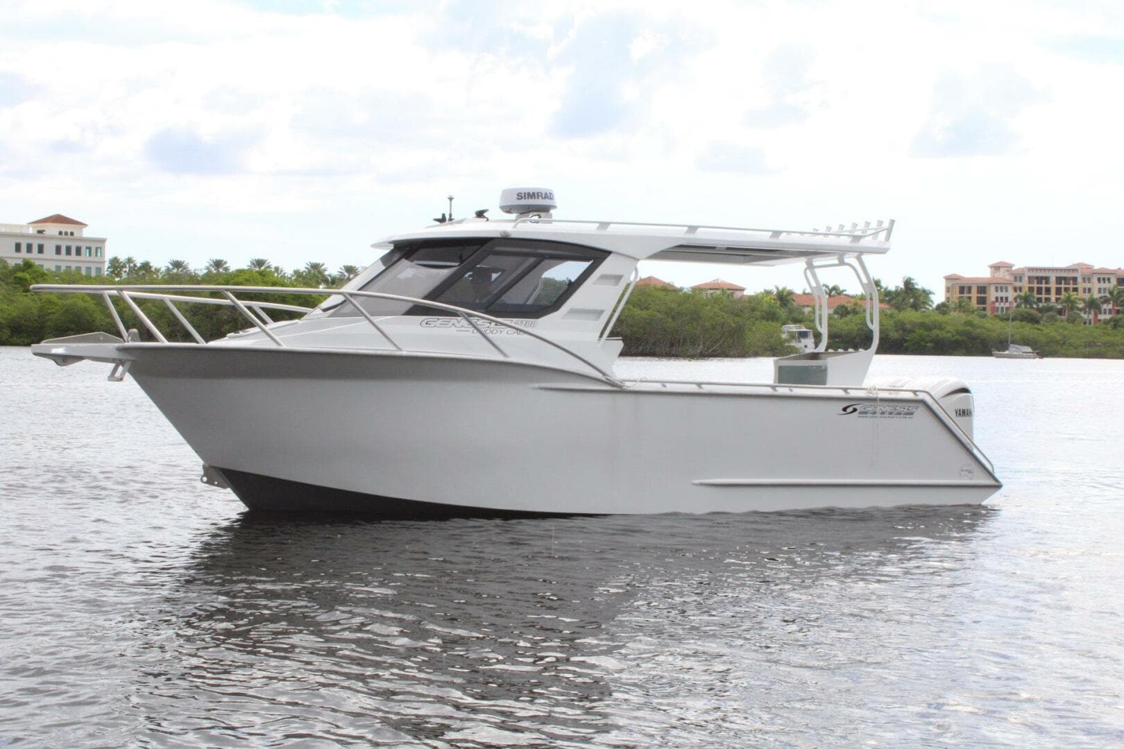 2024 Custom Genesis Craft 2700 Cuddy — photo 4