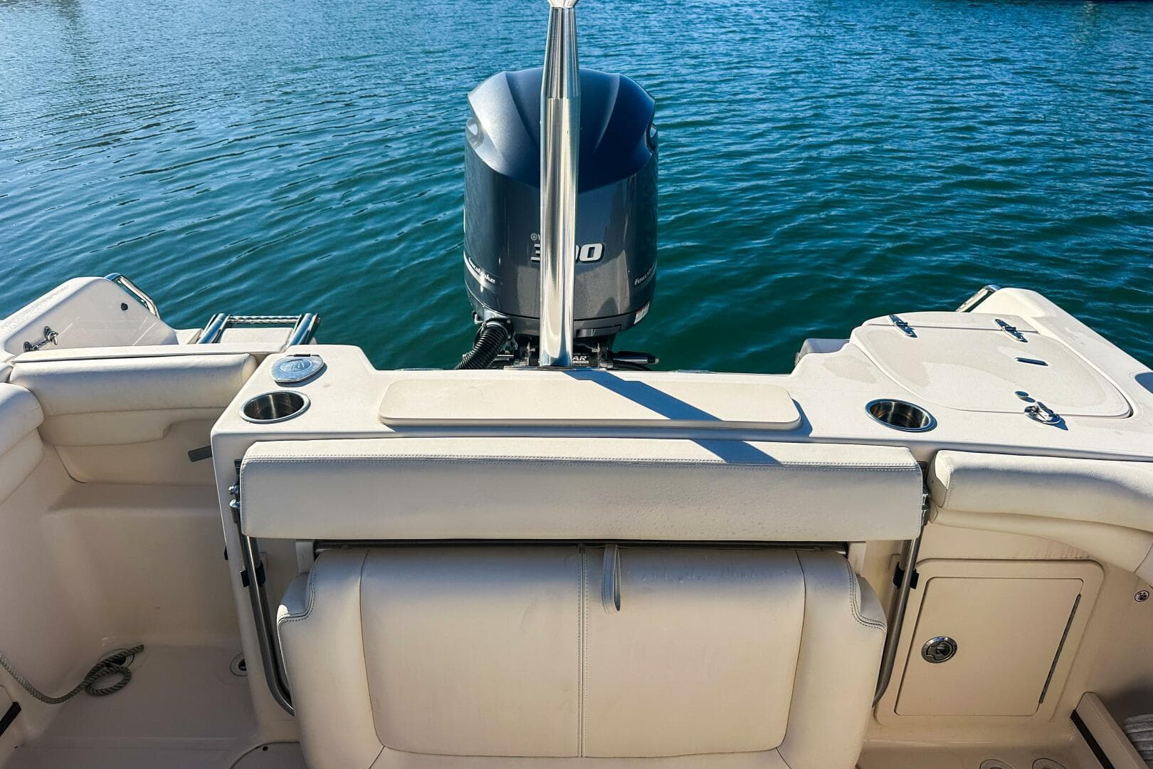 2016 Grady-White 255 Freedom — photo 11