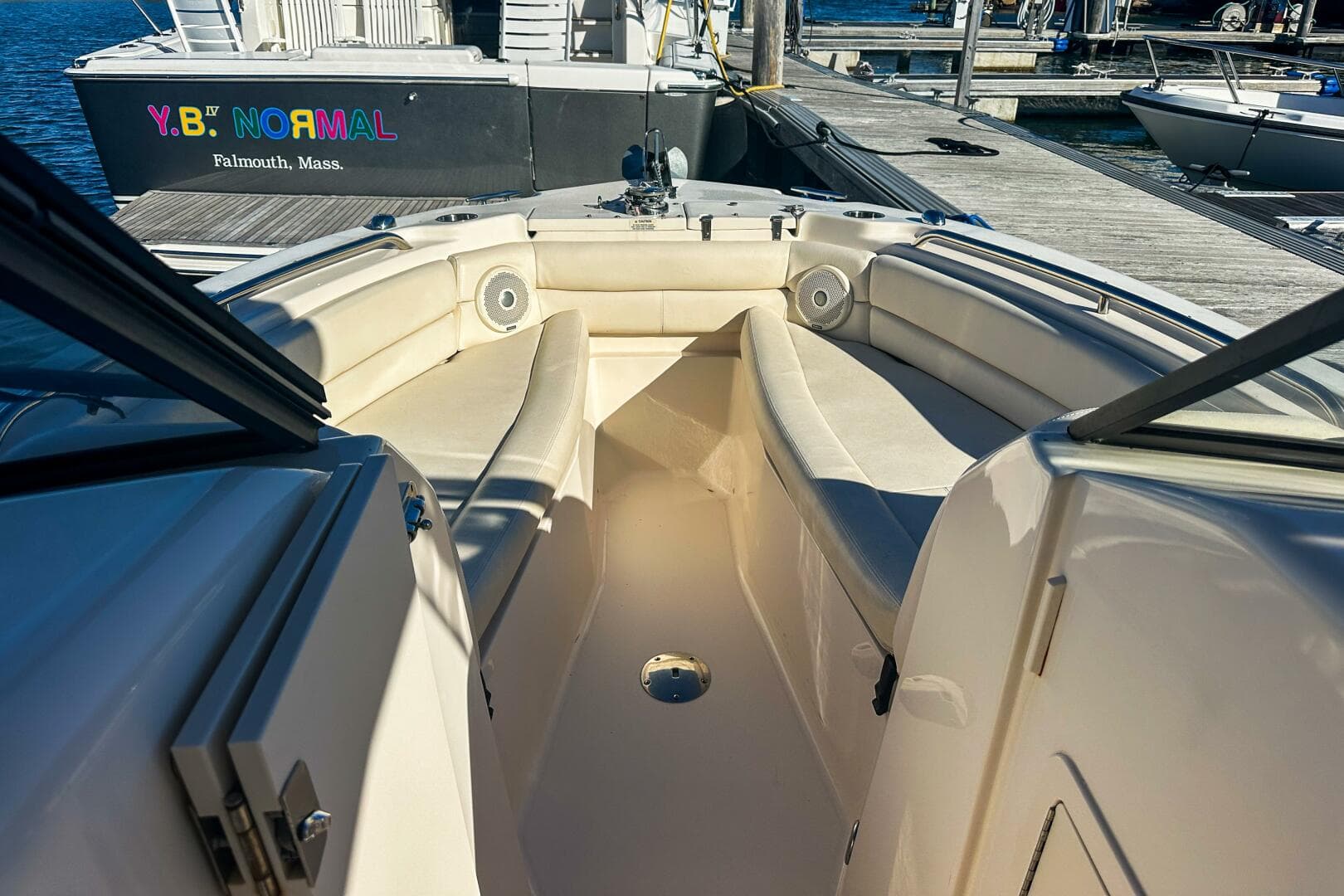 2016 Grady-White 255 Freedom — photo 17