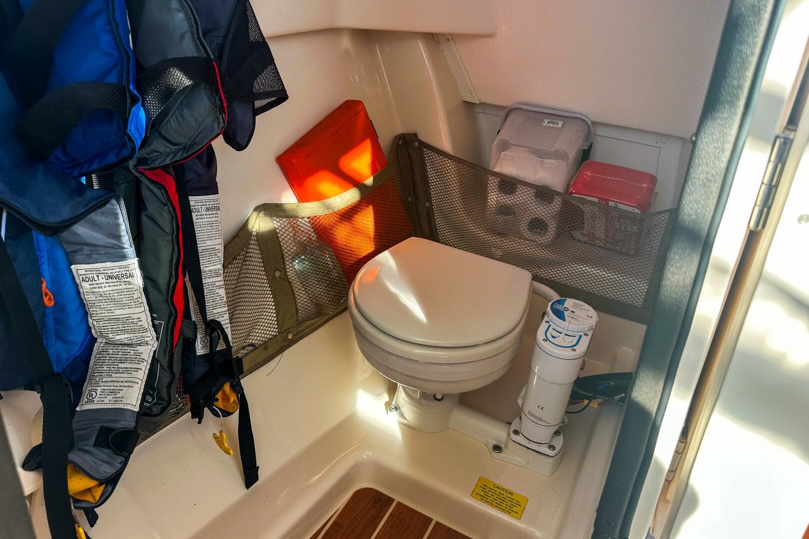 2016 Grady-White 255 Freedom — photo 13