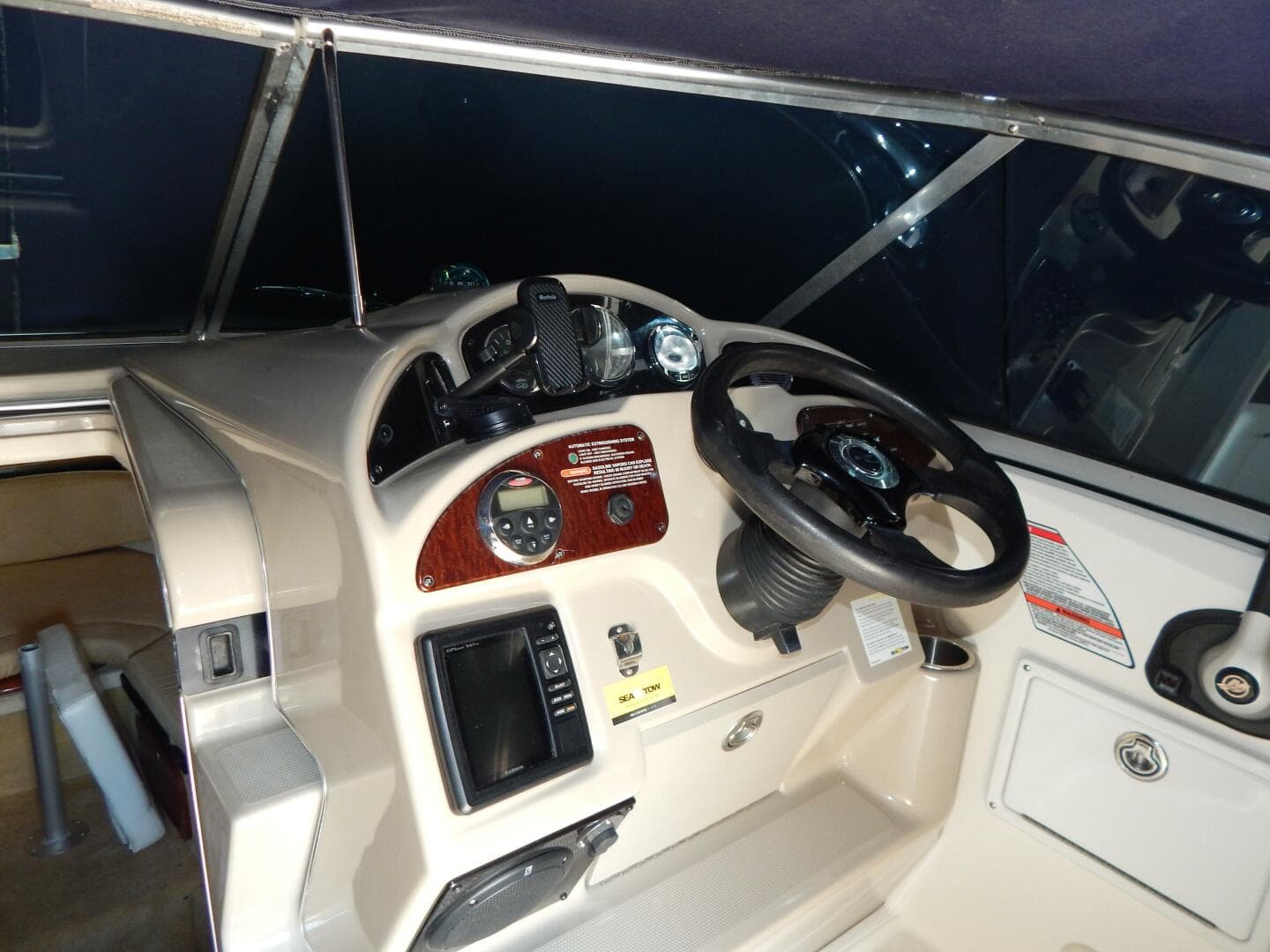 2007 Sea Ray 260 Sundancer — photo 11