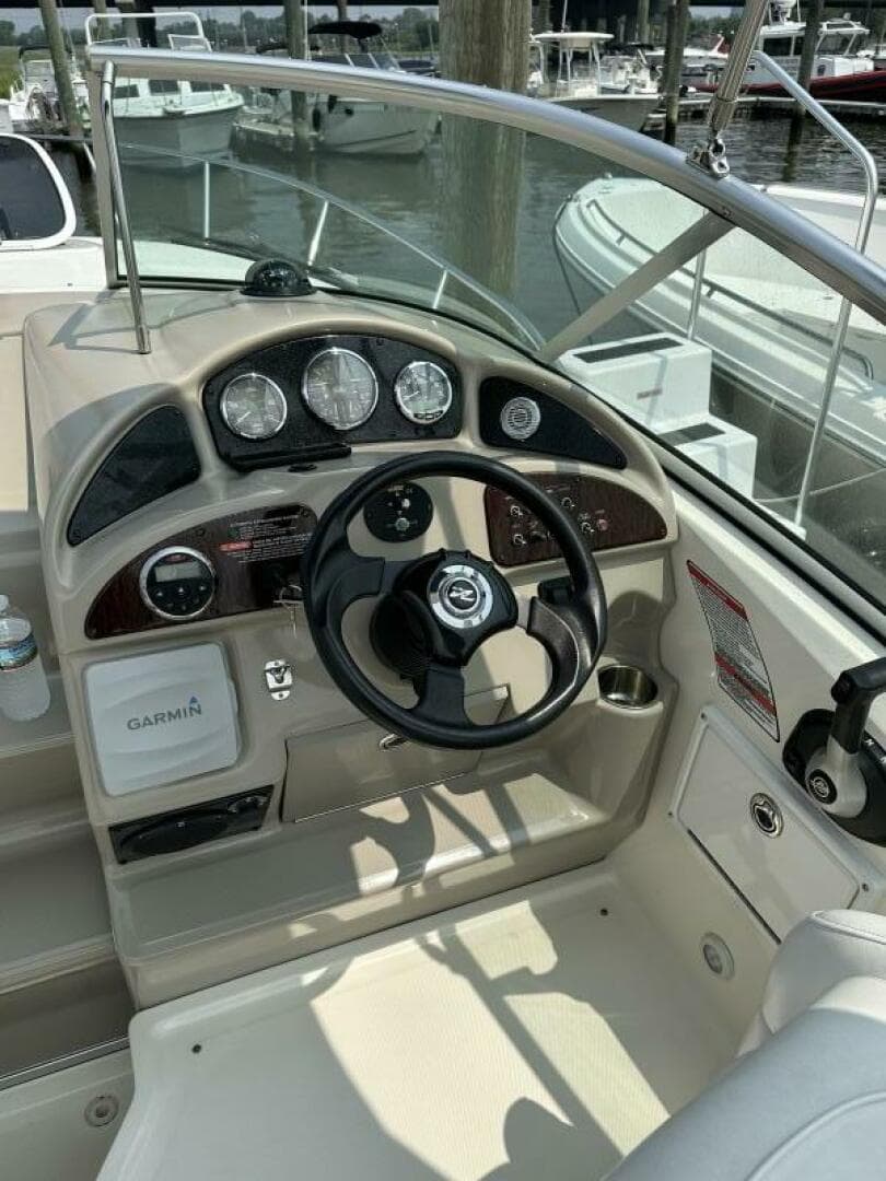 2007 Sea Ray 260 Sundancer — photo 10