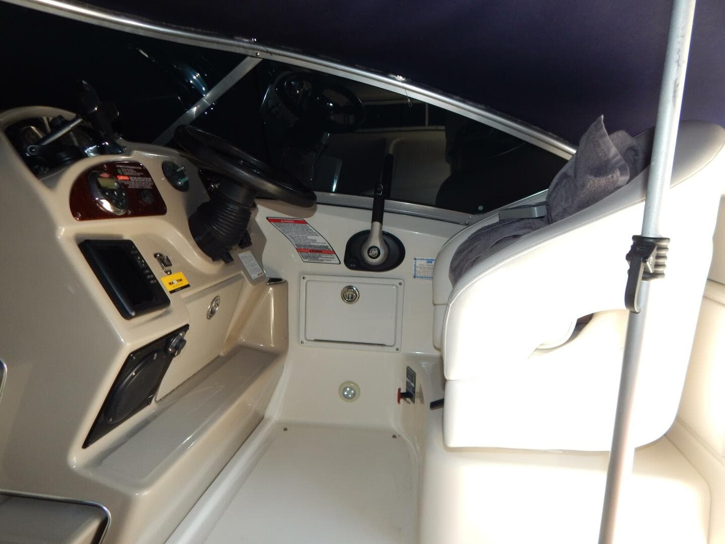 2007 Sea Ray 260 Sundancer — photo 13