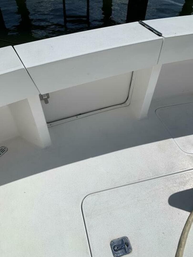 2000 Viking 50 Convertible Sportfish — photo 5