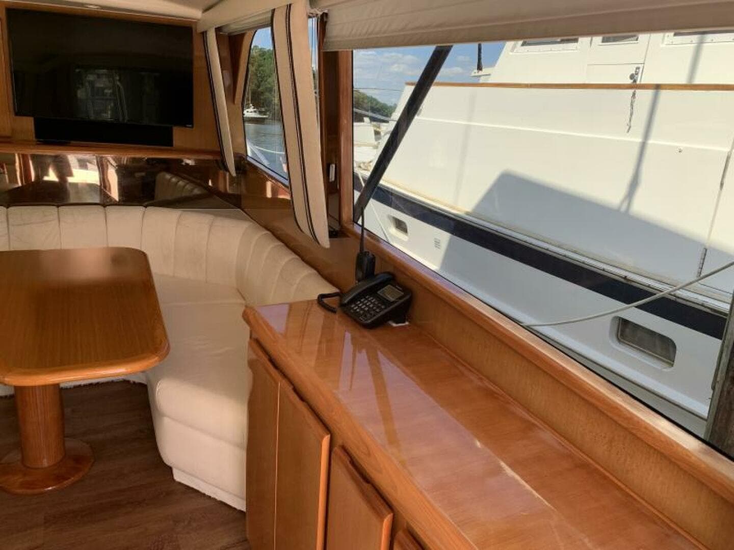 2000 Viking 50 Convertible Sportfish — photo 16