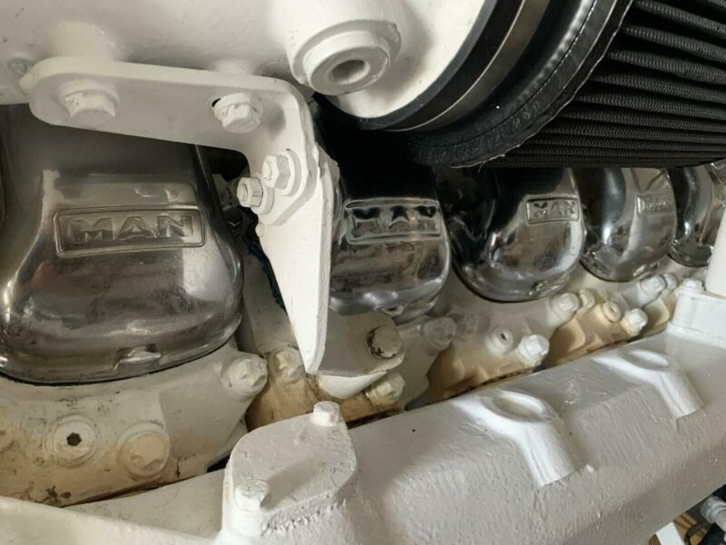 2000 Viking 50 Convertible Sportfish — photo 56