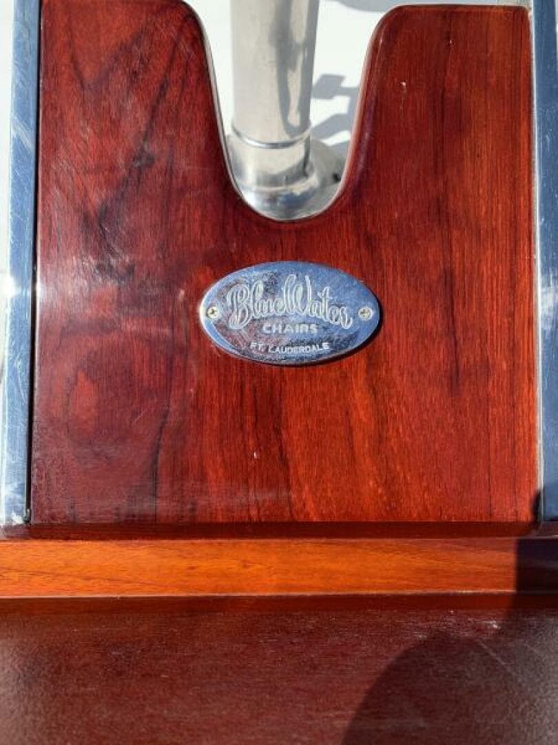 2000 Viking 50 Convertible Sportfish — photo 4