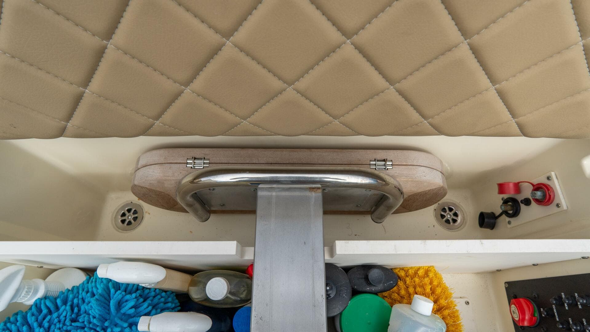 2017 Chris-Craft Corsair Heritage Edition — photo 82