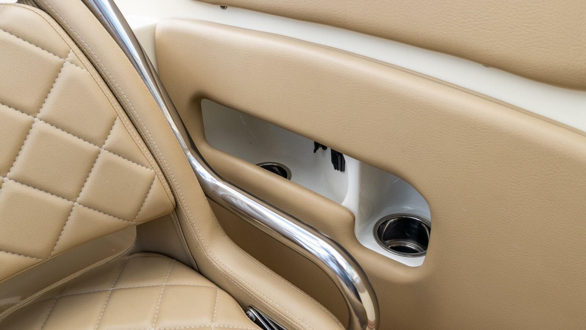 2017 Chris-Craft Corsair Heritage Edition — photo 50