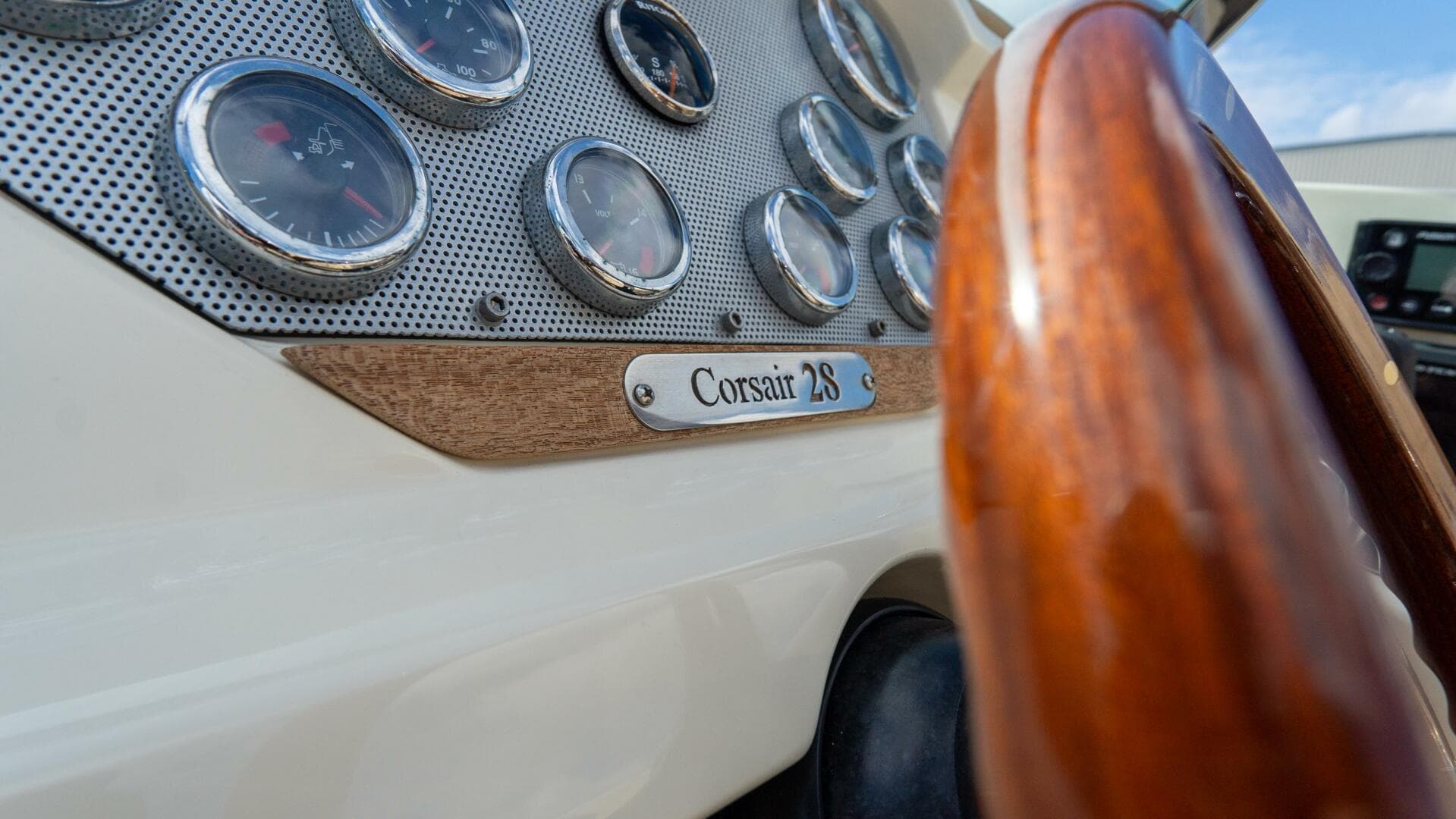 2017 Chris-Craft Corsair Heritage Edition — photo 38