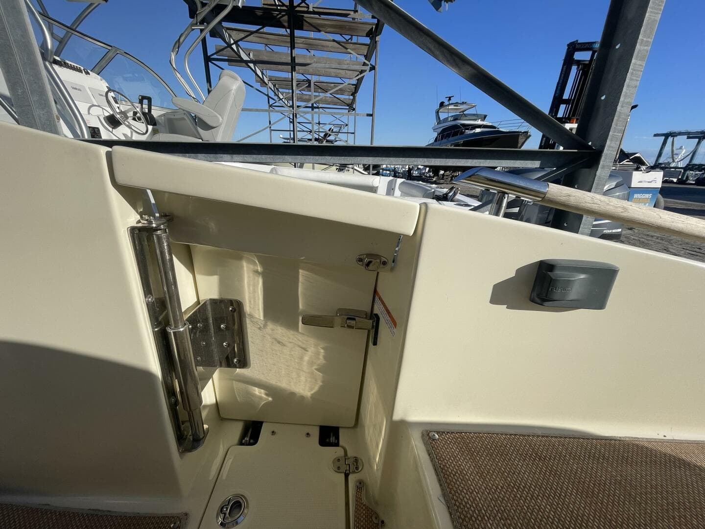 2020 Chris-Craft Launch 28 GT — photo 7