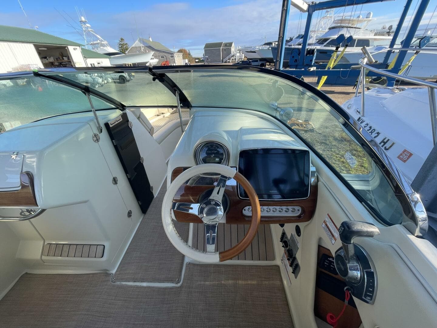 2020 Chris-Craft Launch 28 GT — photo 13