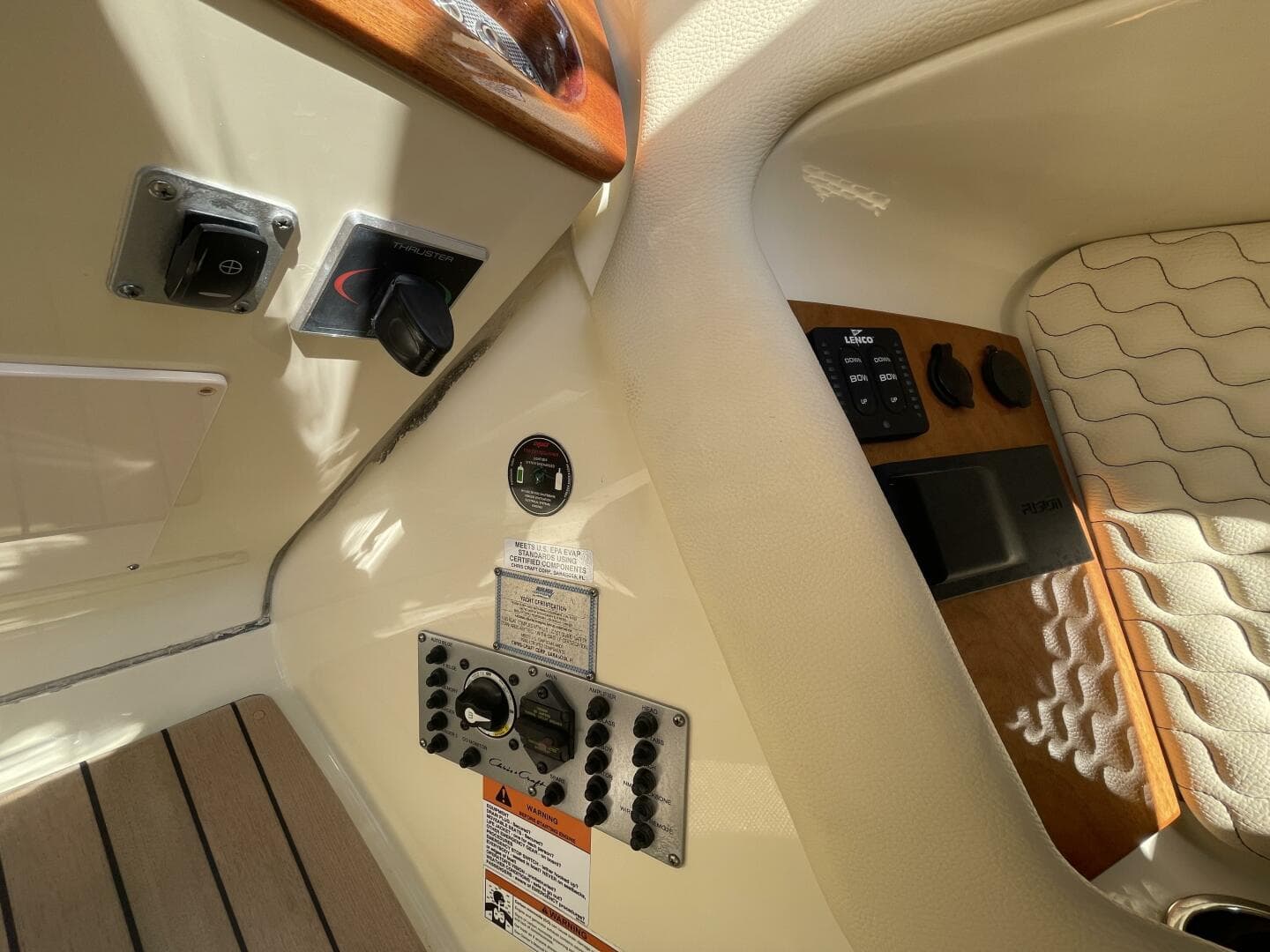 2020 Chris-Craft Launch 28 GT — photo 14