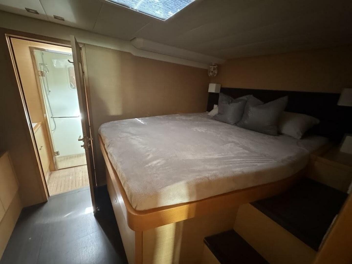 2015 Lagoon — photo 14