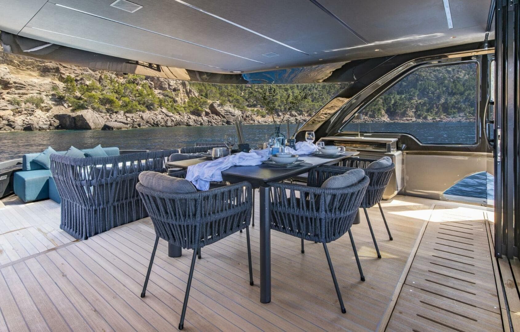 2024 Explorer 62 — photo 4