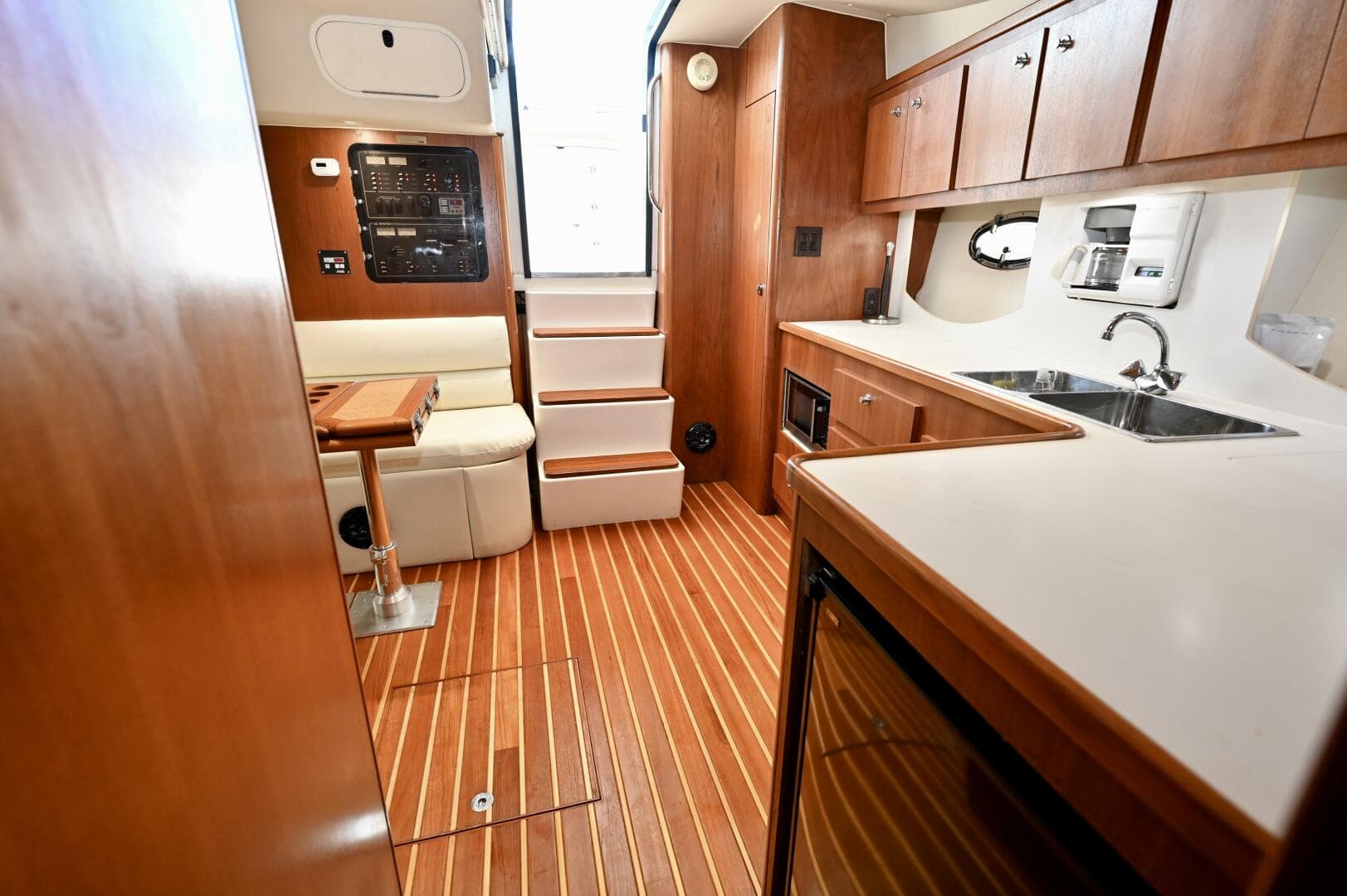 2000 Tiara Yachts 3500 Express — photo 13